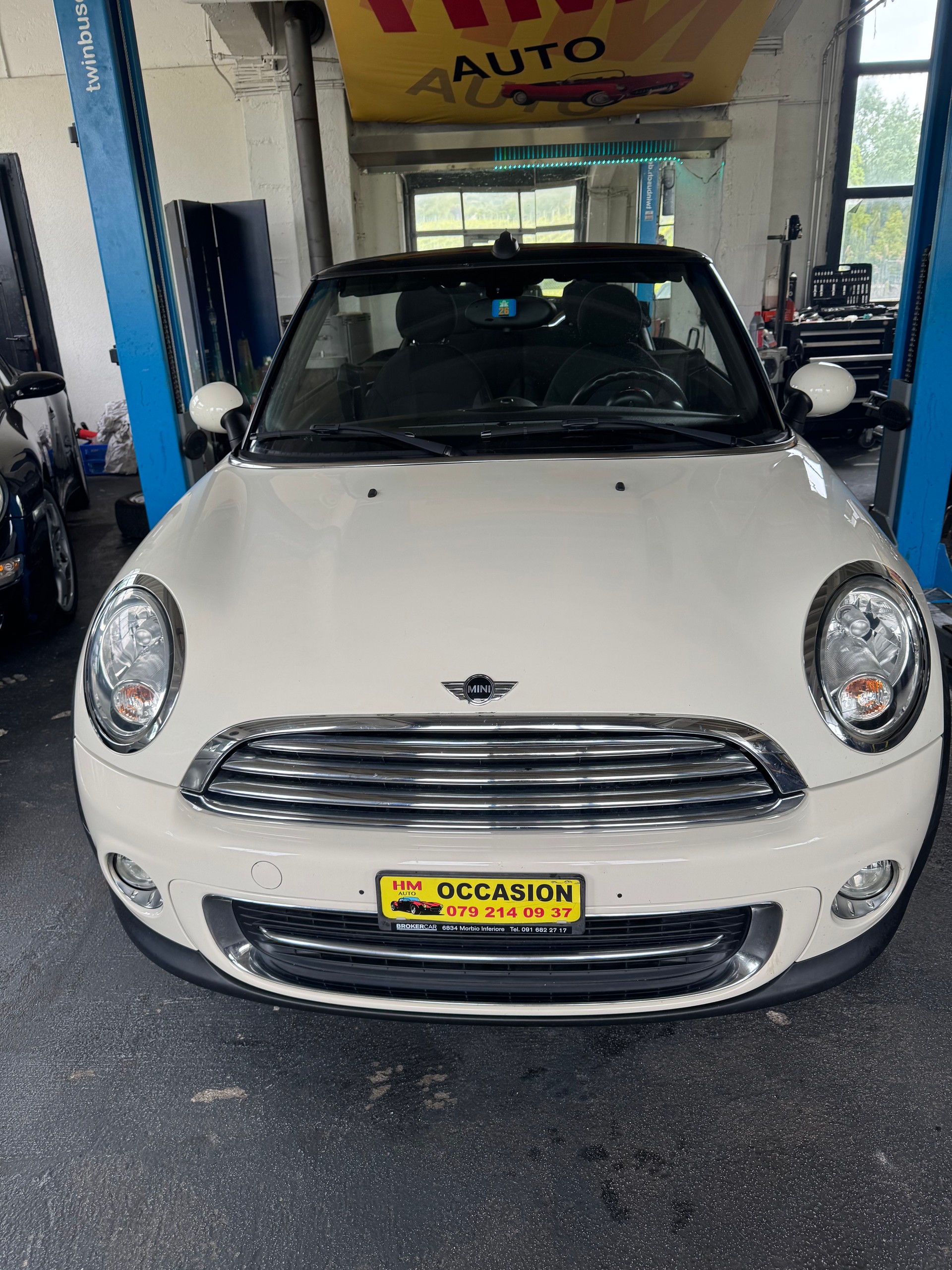 MINI Cooper Cabriolet Steptronic-image-0