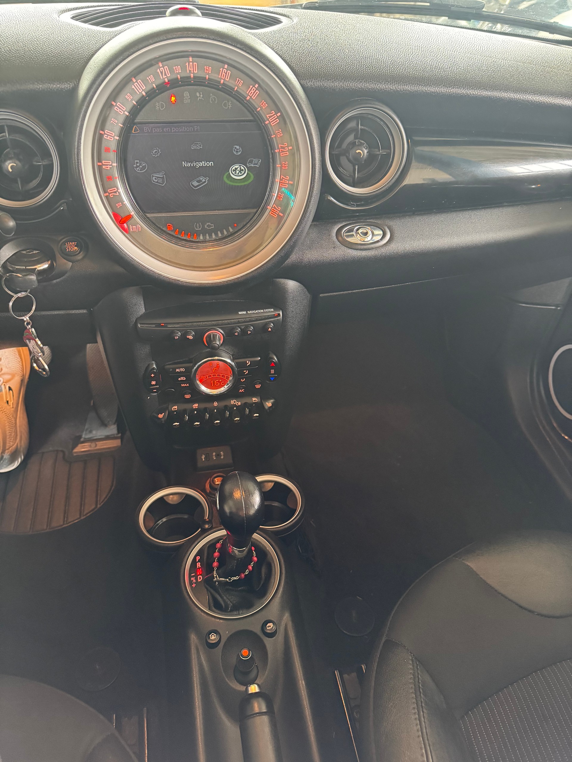 MINI Cooper Cabriolet Steptronic-image-10