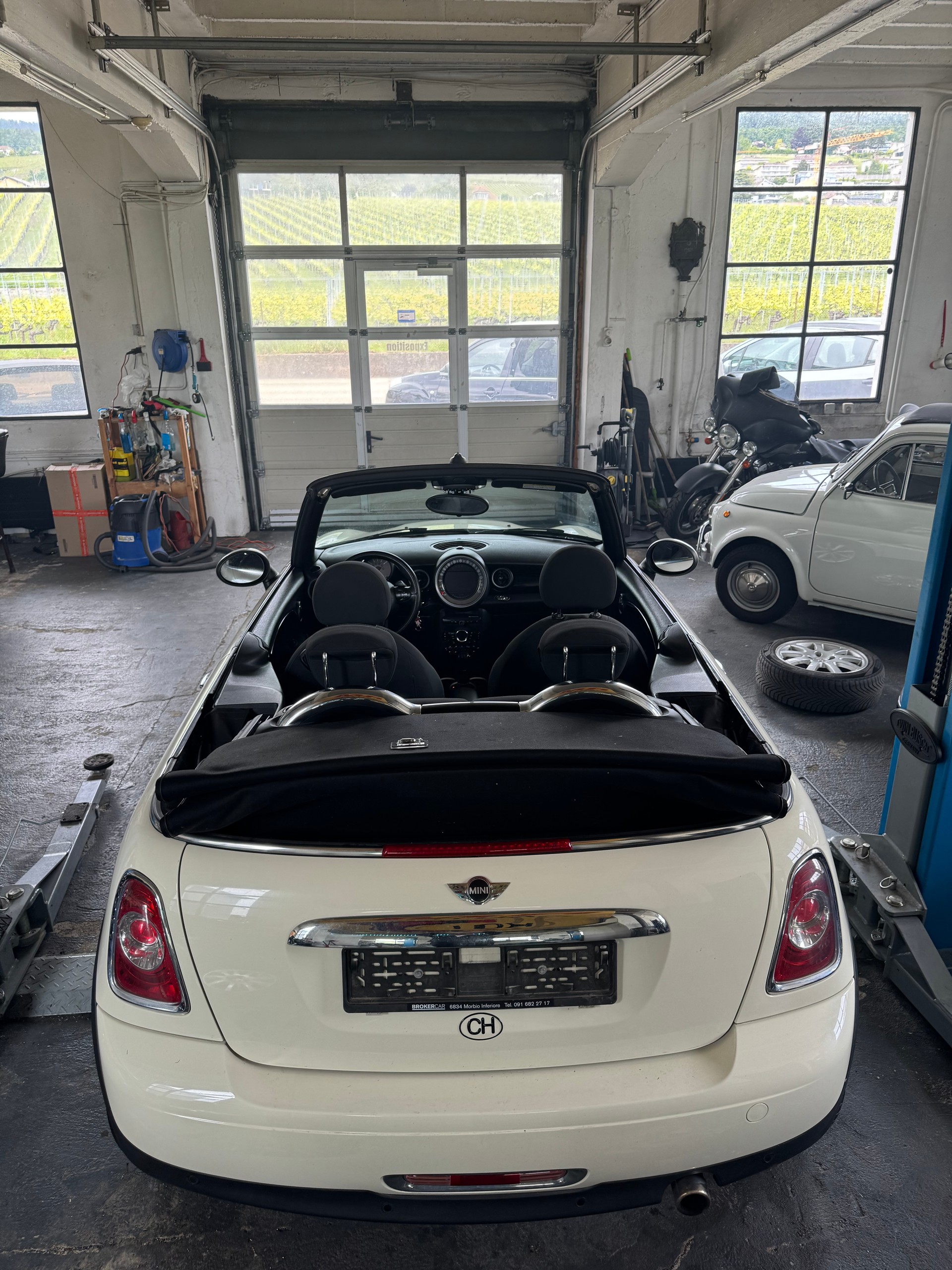 MINI Cooper Cabriolet Steptronic-image-1
