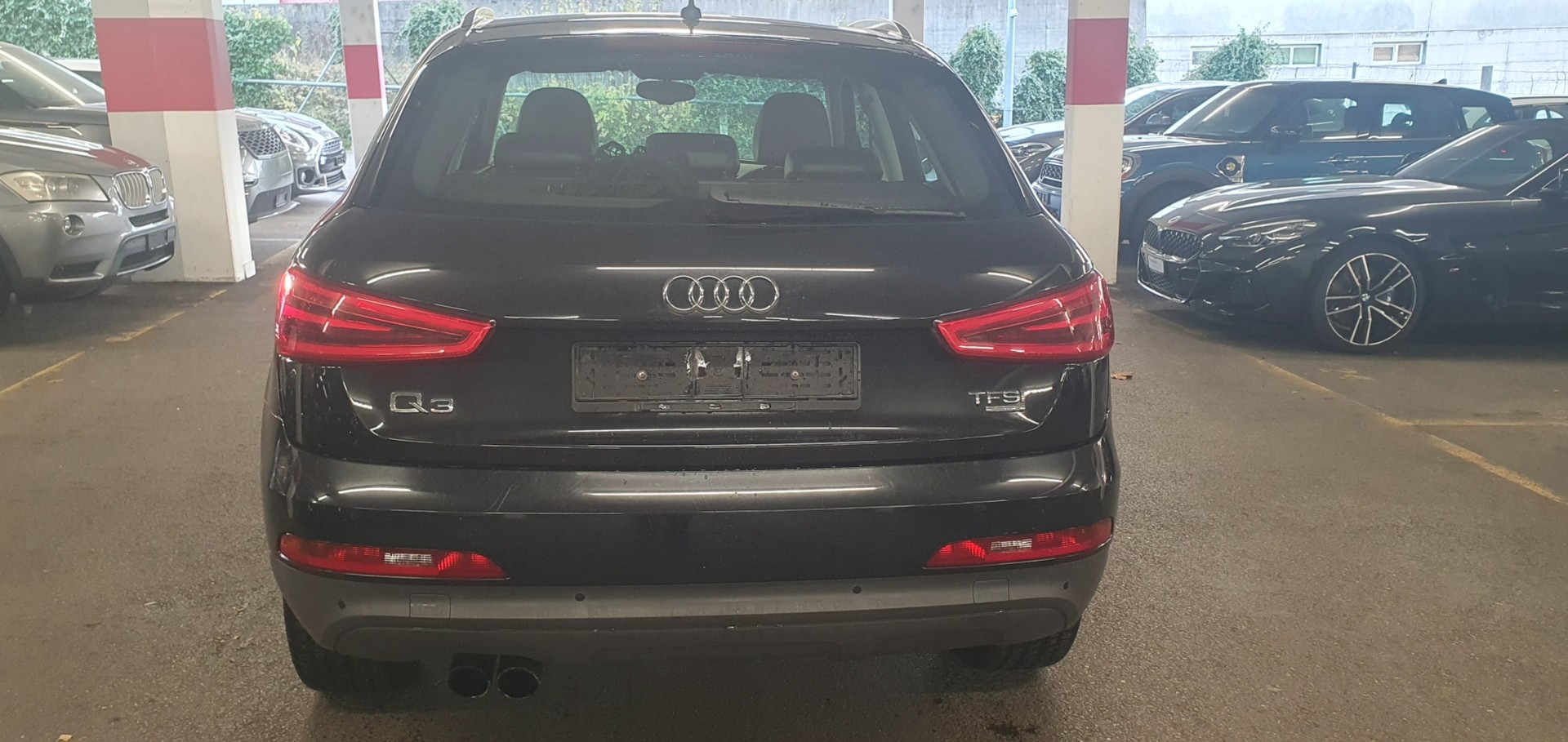 AUDI Q3 2.0 TFSI quattro S-tronic-image-2