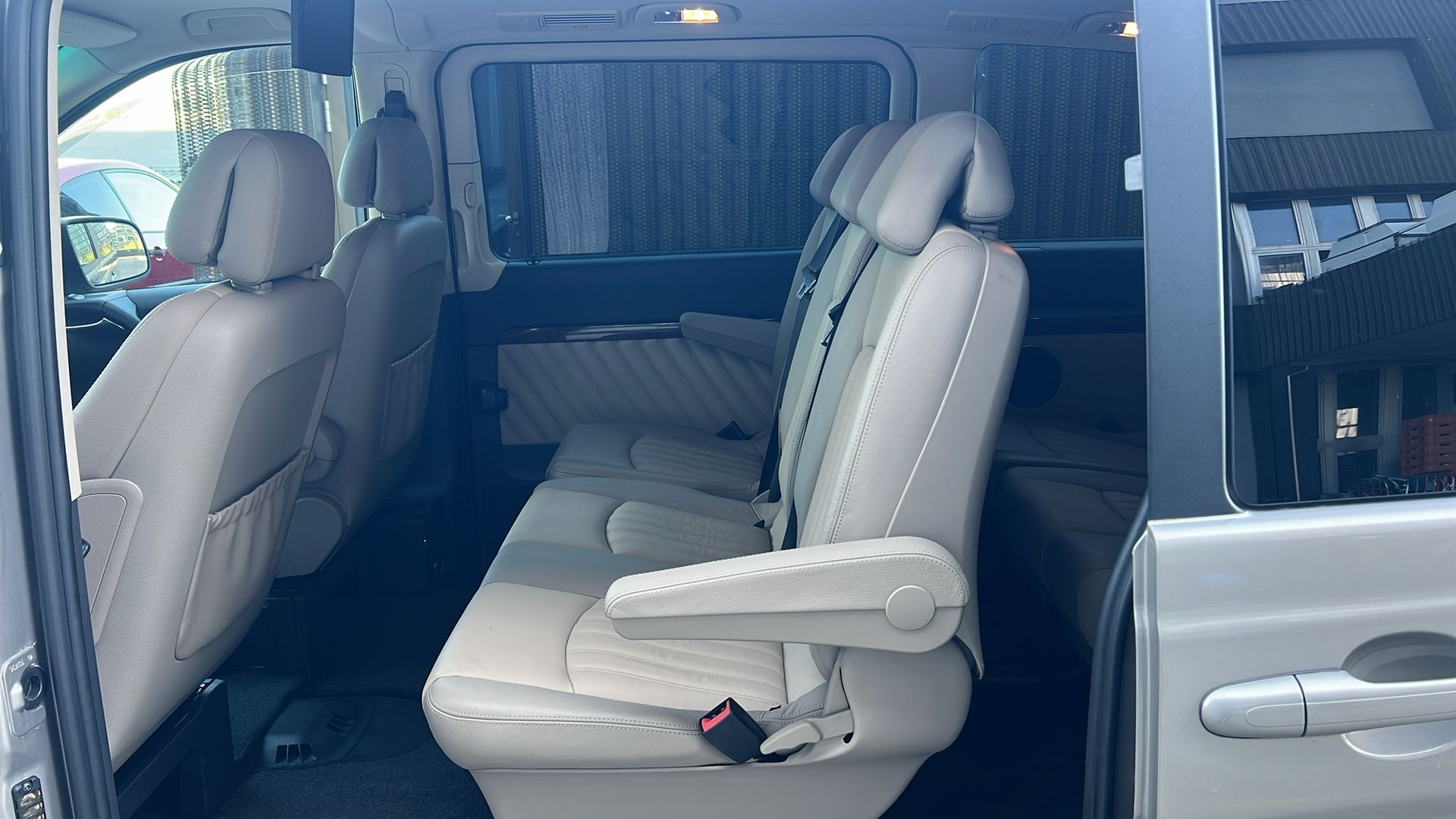 MERCEDES-BENZ Viano 2.2 CDI Blue Efficiency Ambiente-image-19
