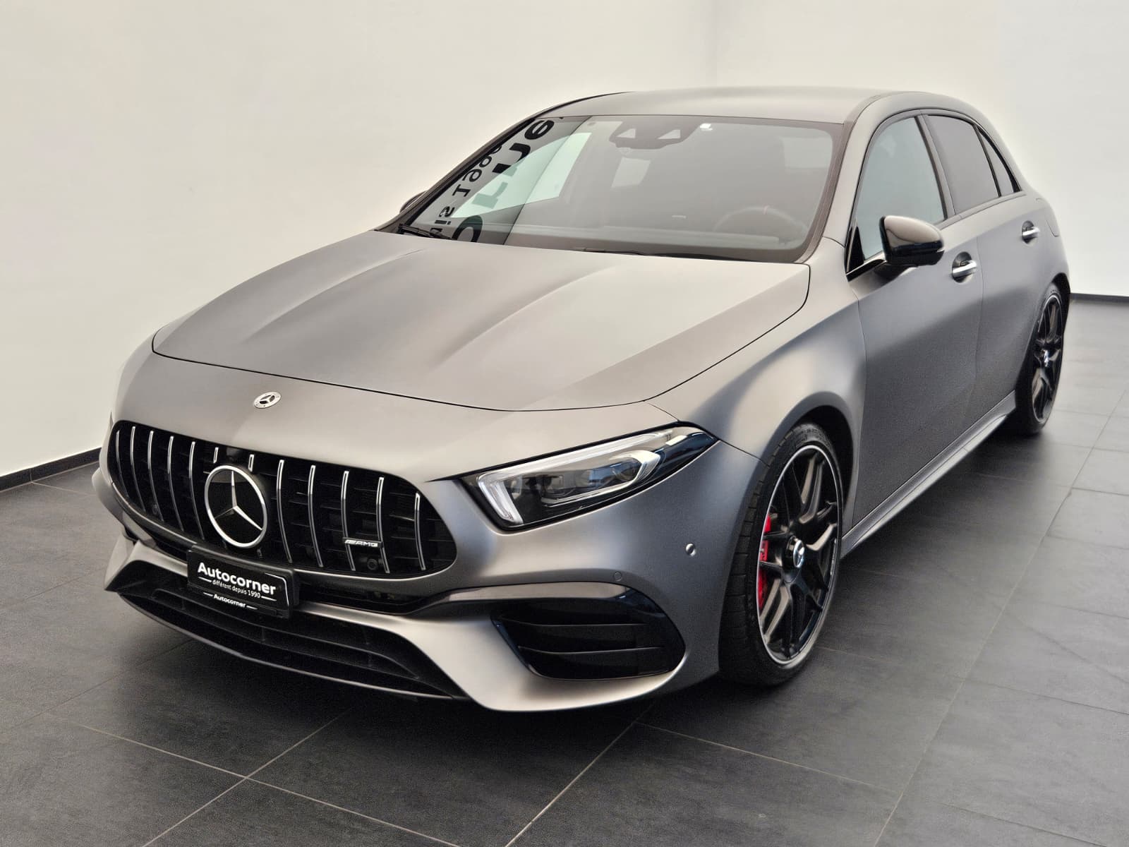 MERCEDES-BENZ A 45 S AMG 4Matic+ Speedshift-showroom-element-2