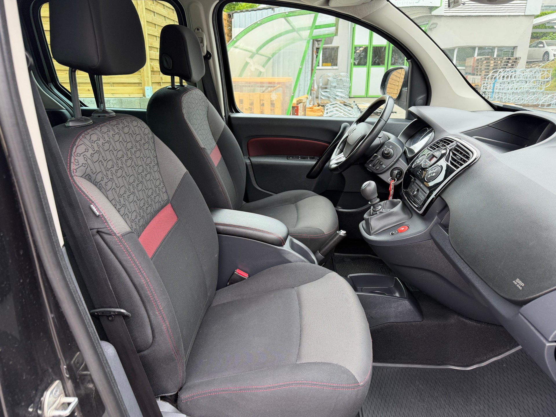 RENAULT Kangoo 1.2 16V Turbo Story-image-9