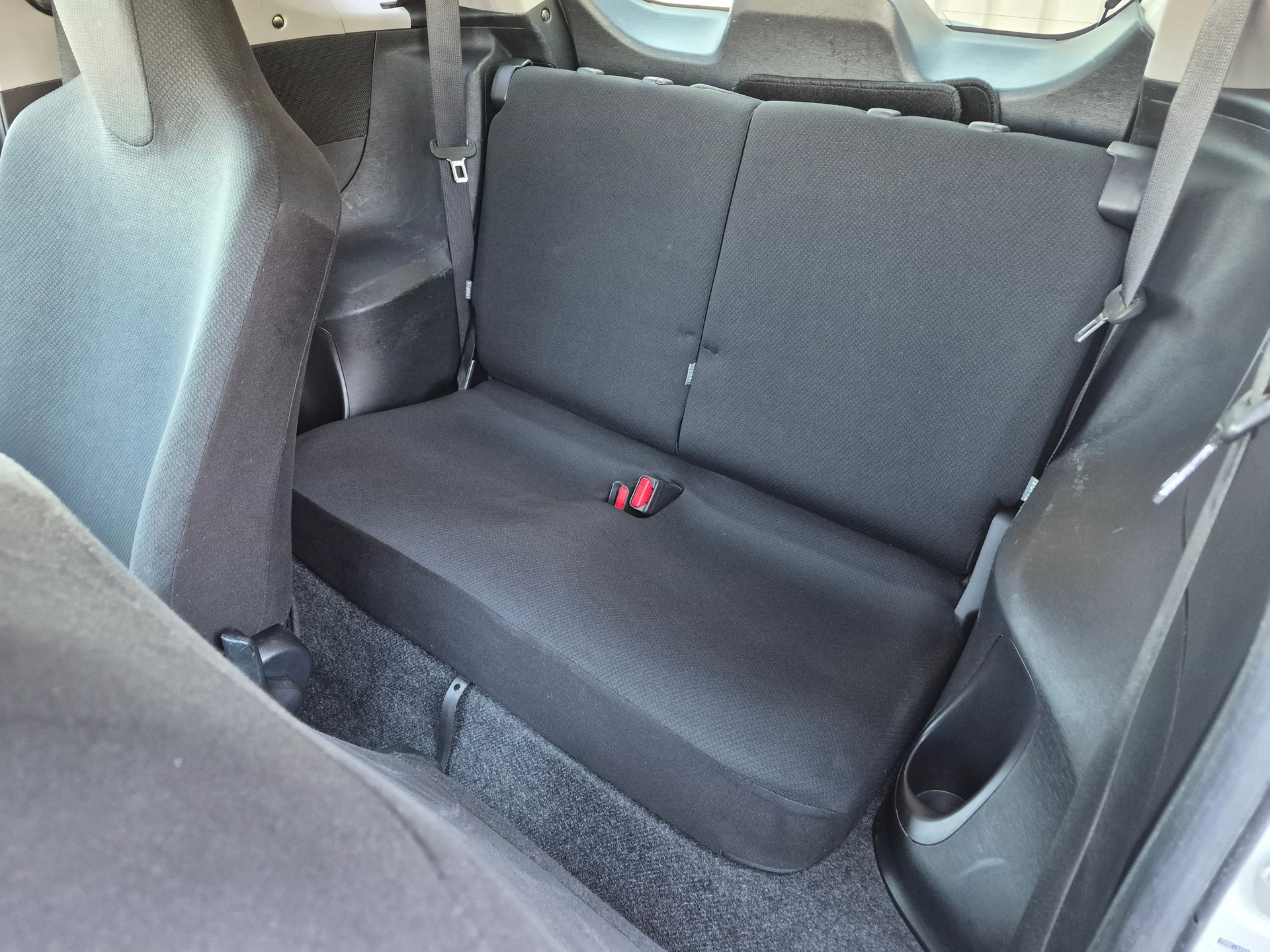 TOYOTA iQ 1.0 VVT-i Linea Sol-image-6