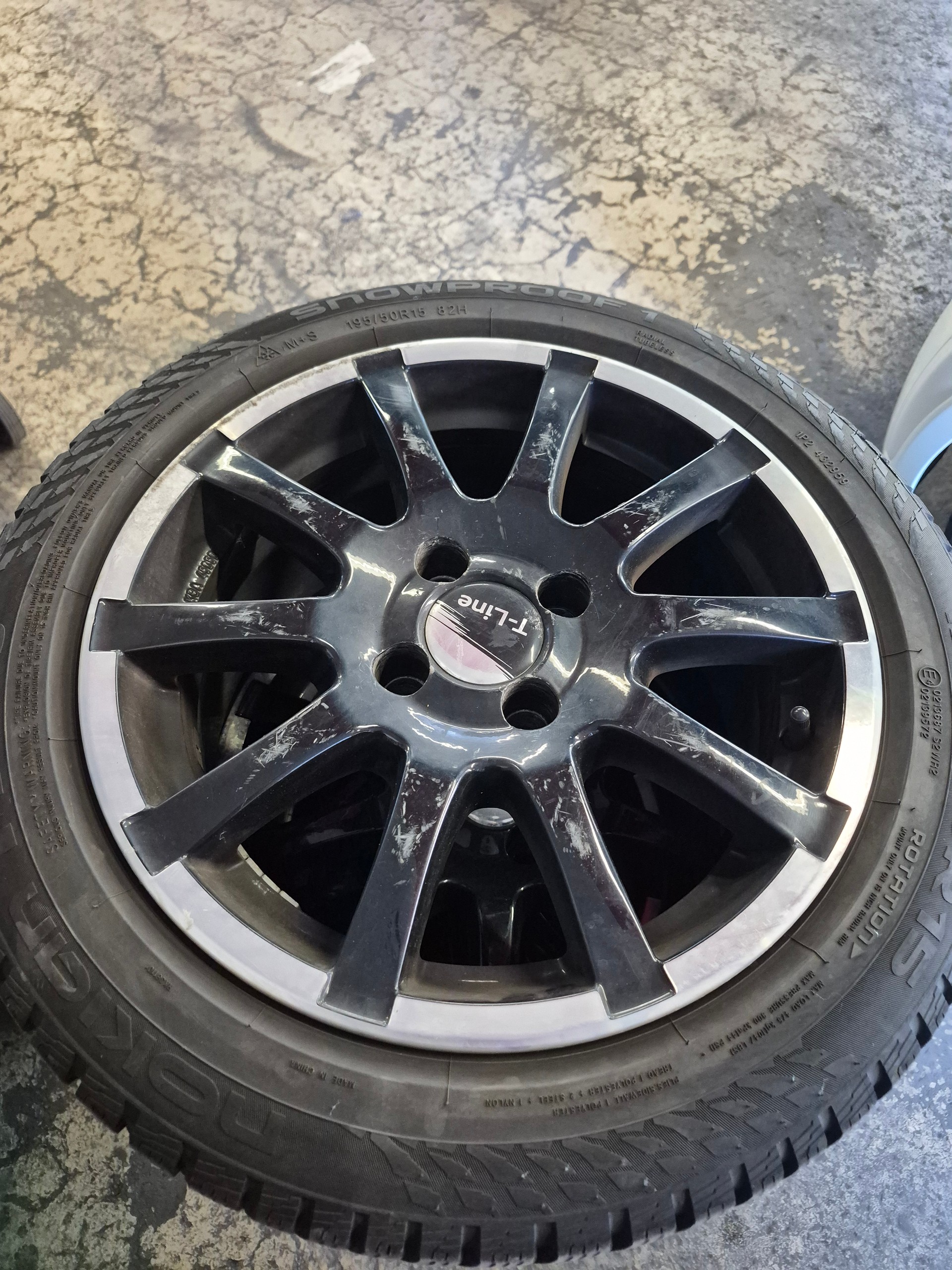 TOYOTA iQ 1.0 VVT-i Linea Sol-image-8
