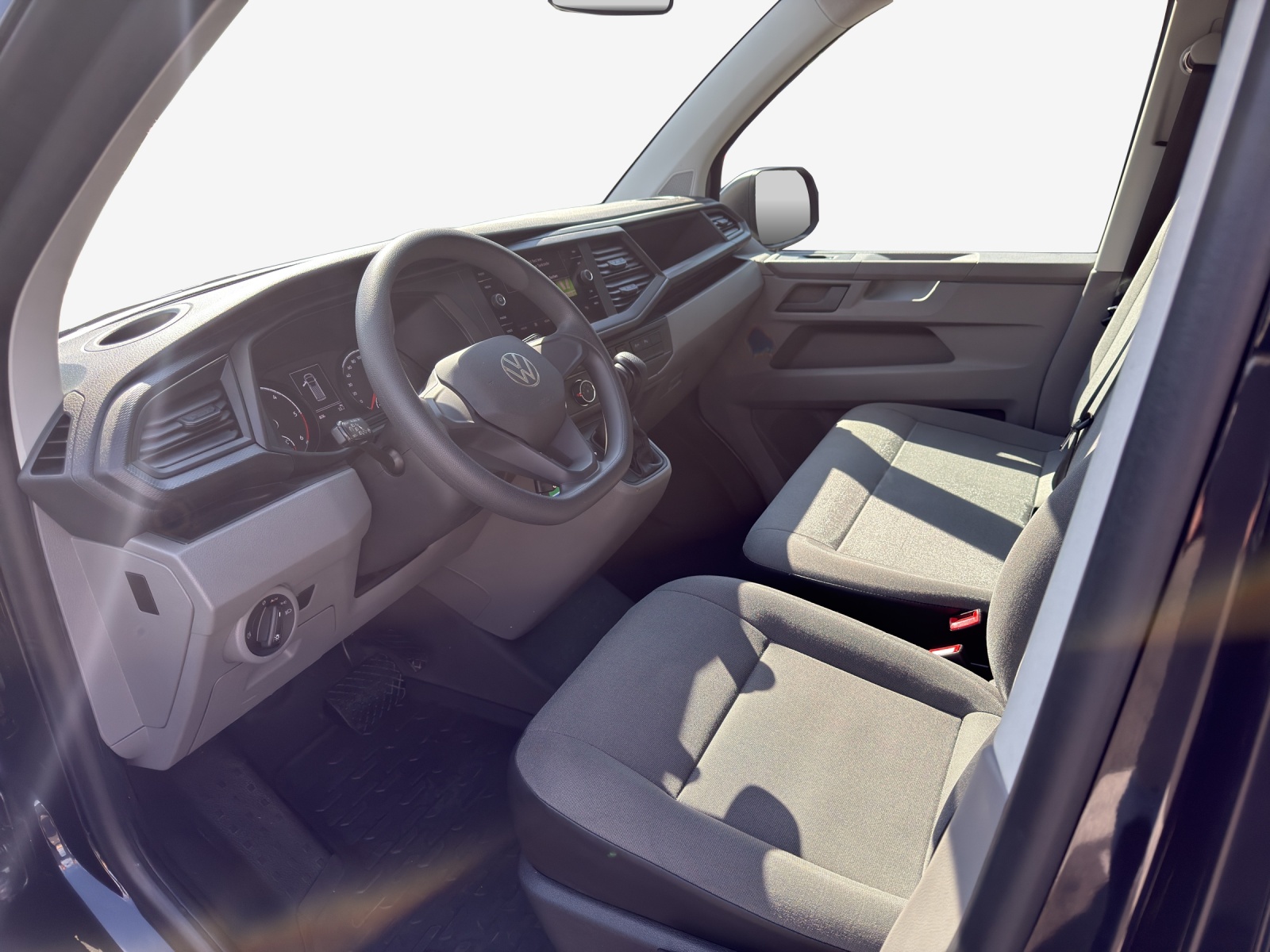 VW T6.1 2.0 TDI DSG-image-7