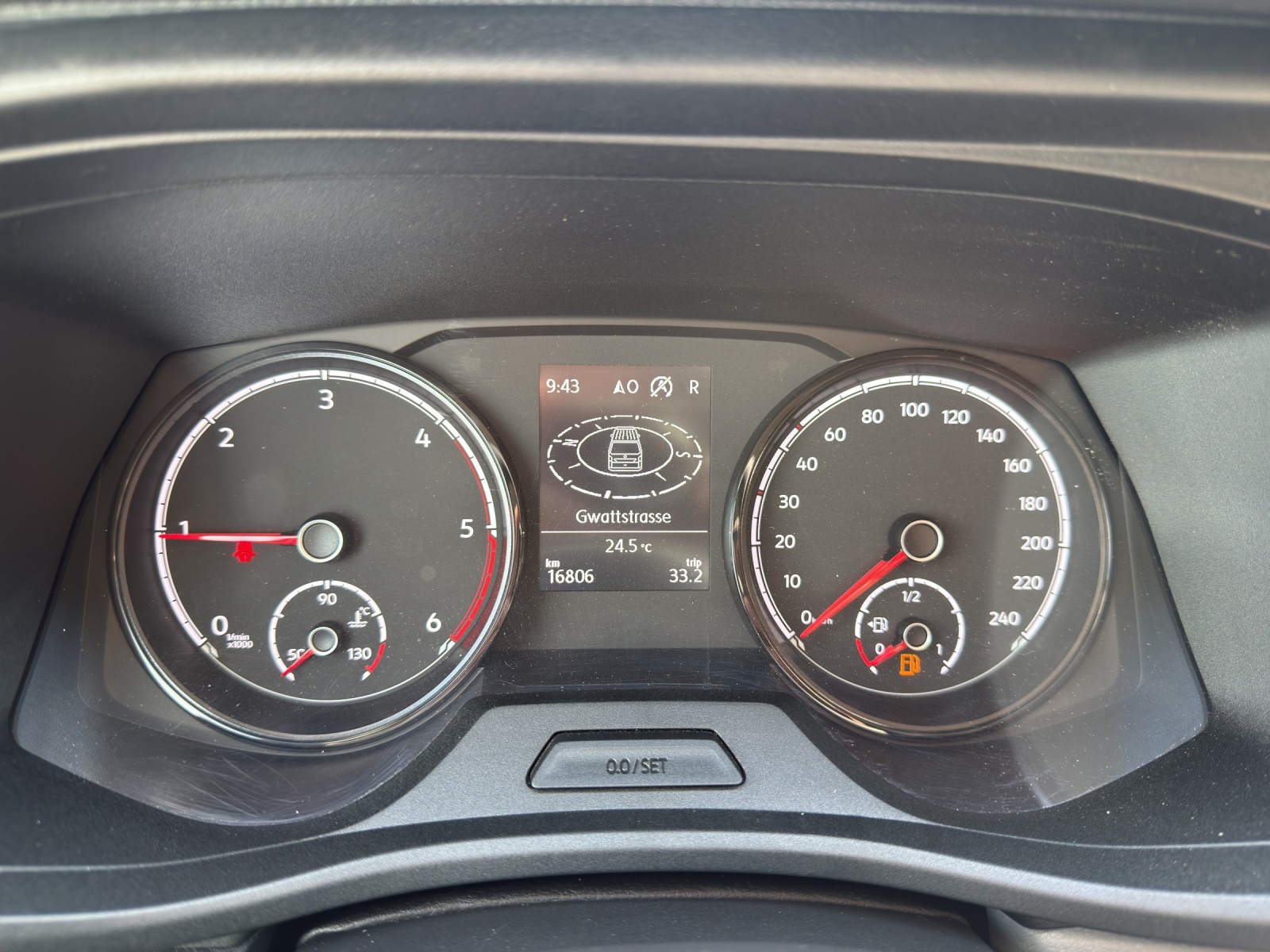 VW T6.1 2.0 TDI DSG-image-15