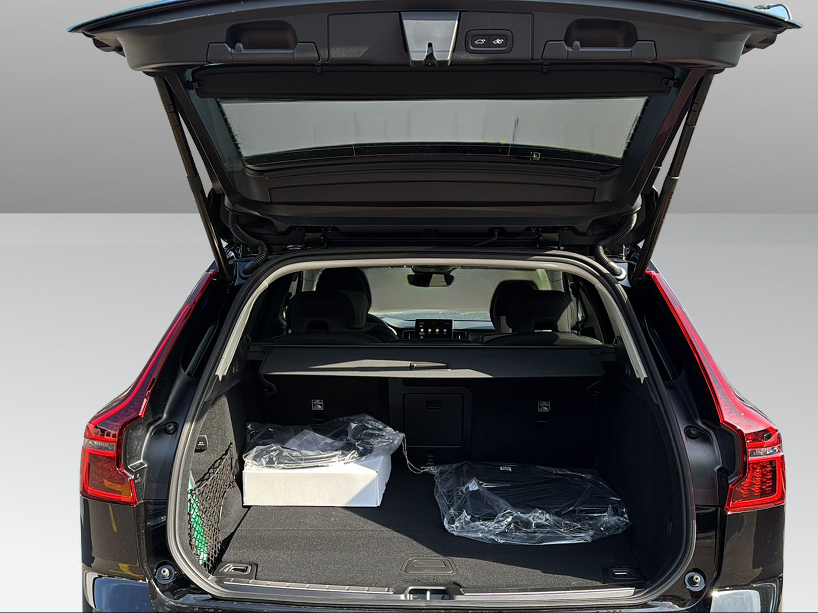 VOLVO XC60 T6 eAWD PluginHybrid Ultra Dark Geartronic-image-13