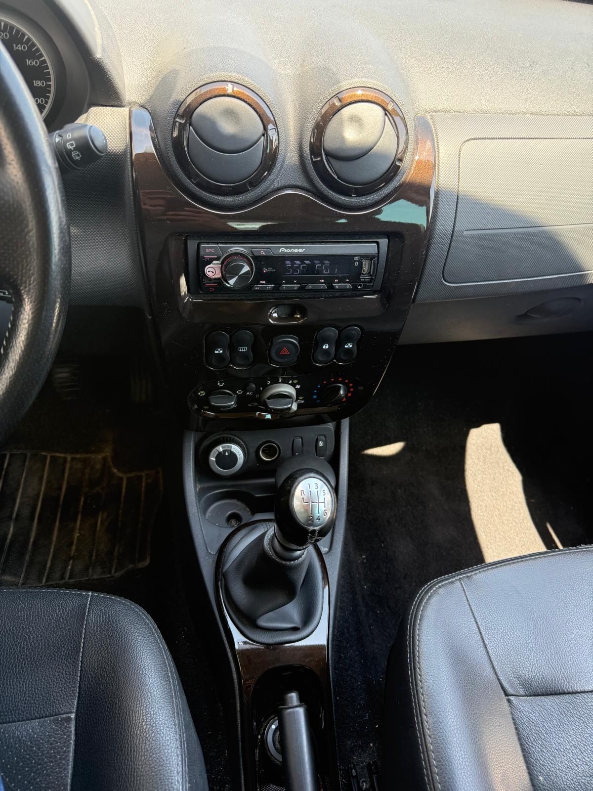 DACIA Duster 1.5 dCi Ambiance 4x4-image-7