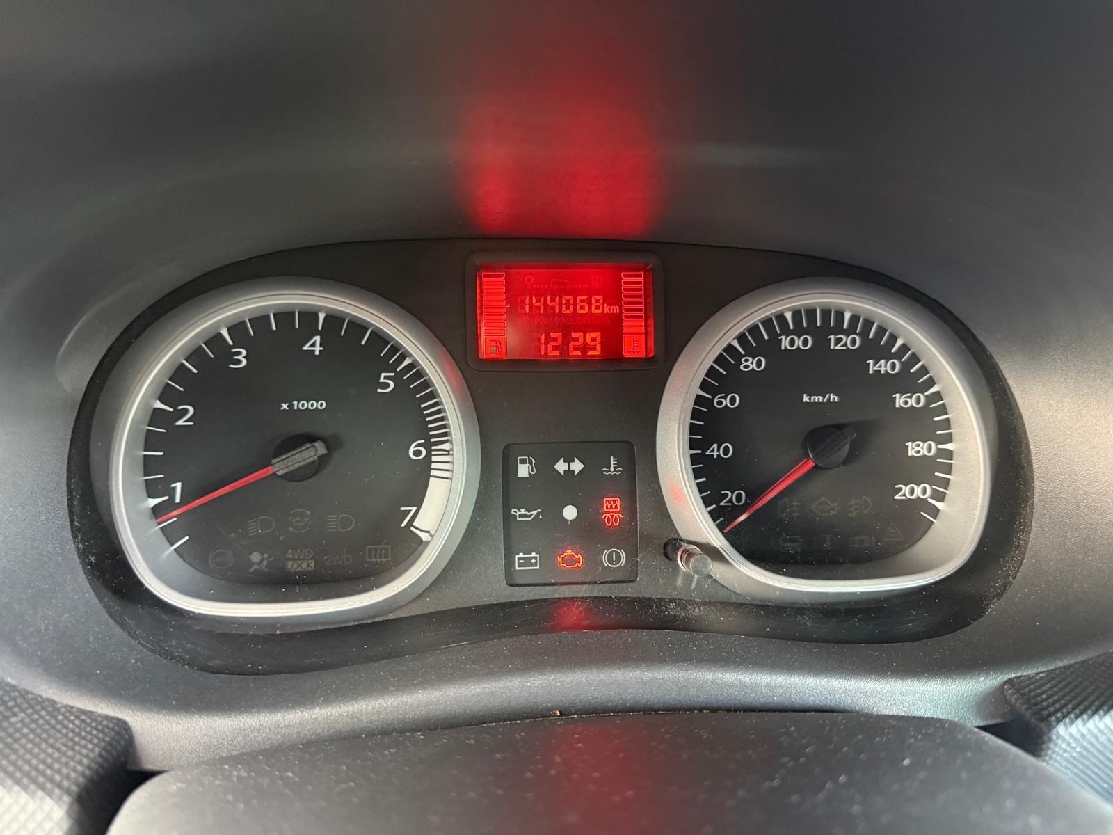 DACIA Duster 1.5 dCi Ambiance 4x4-image-6