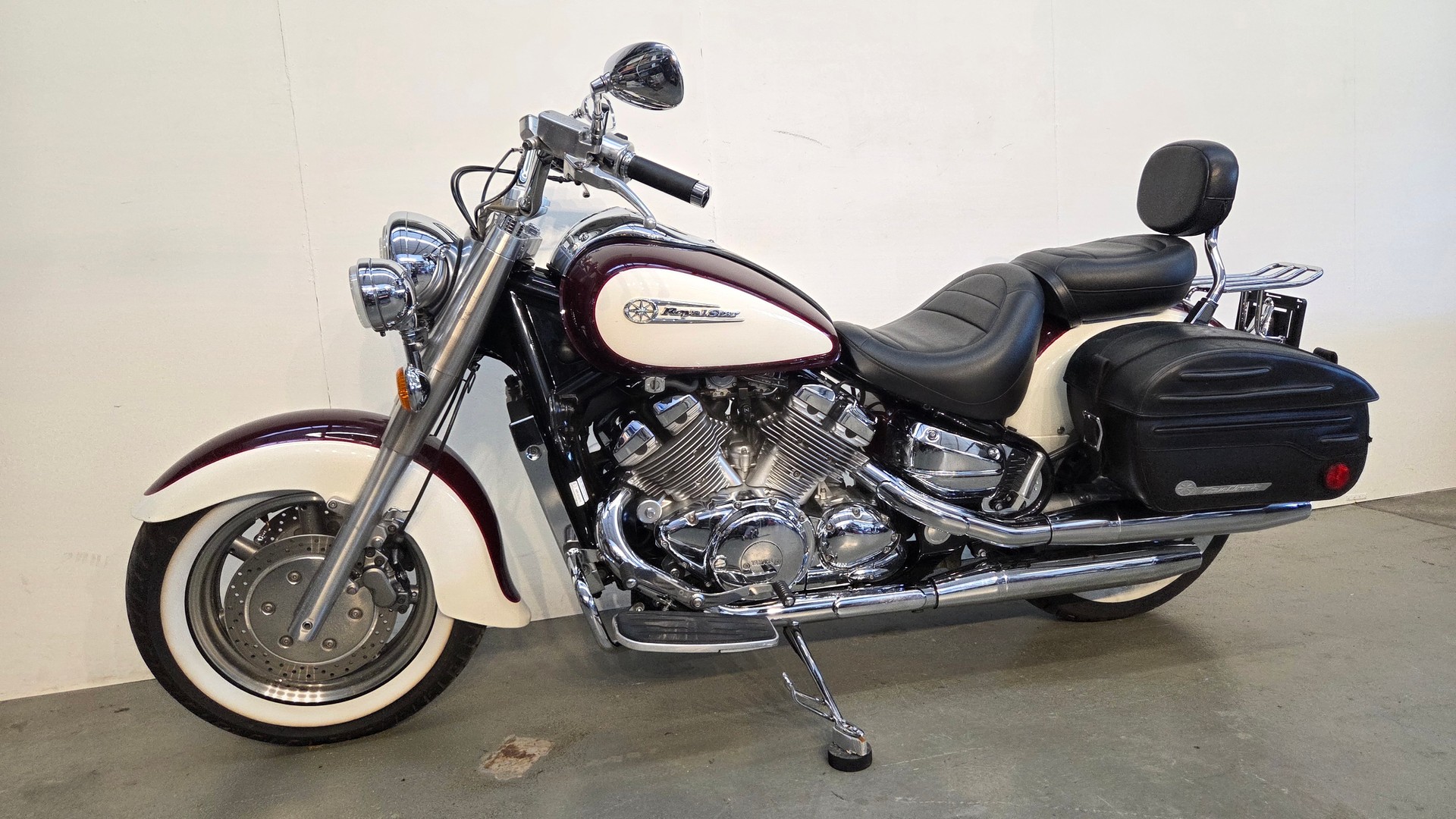 YAMAHA XVZ 1300 A Royal Star-showroom-element-3