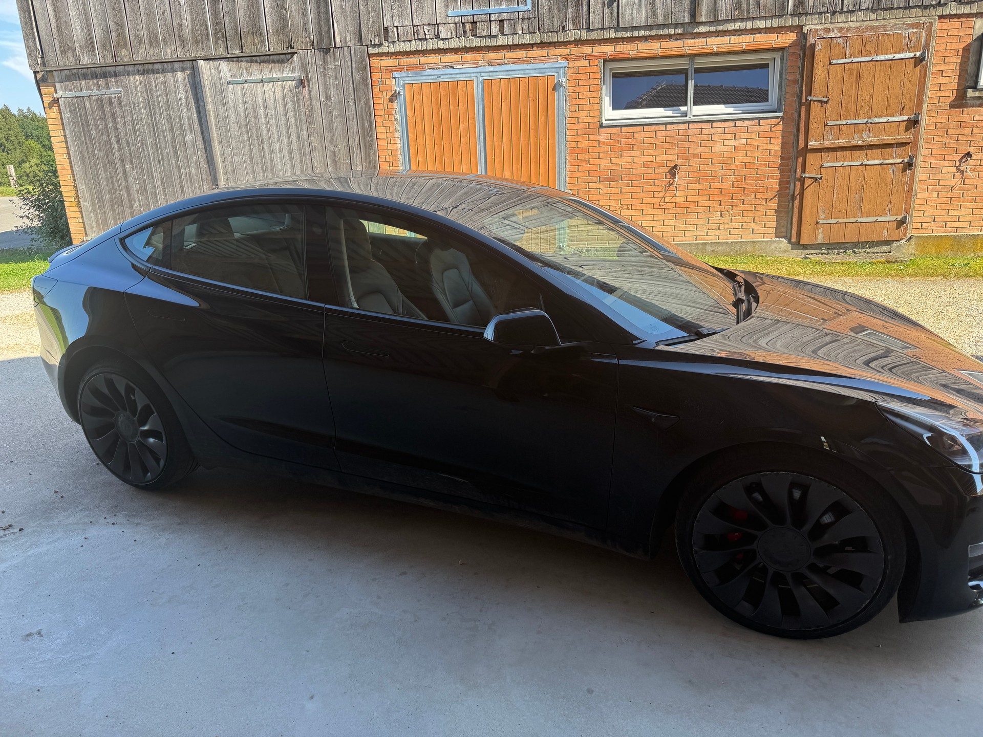 TESLA Performance D-image-1
