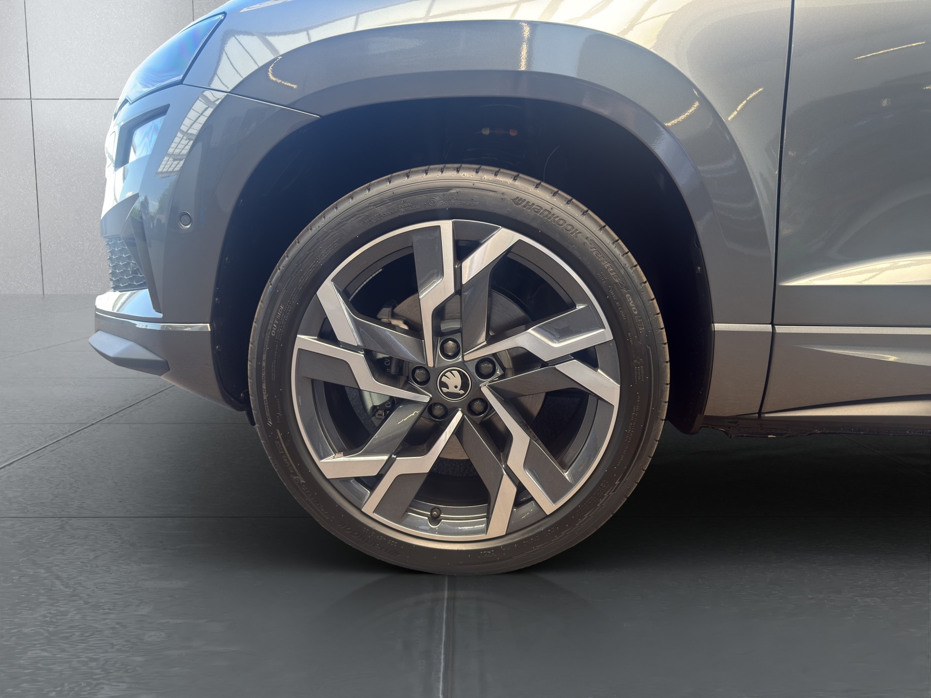 SKODA Karoq 2.0 TSI SportLine 4x4 DSG-image-6