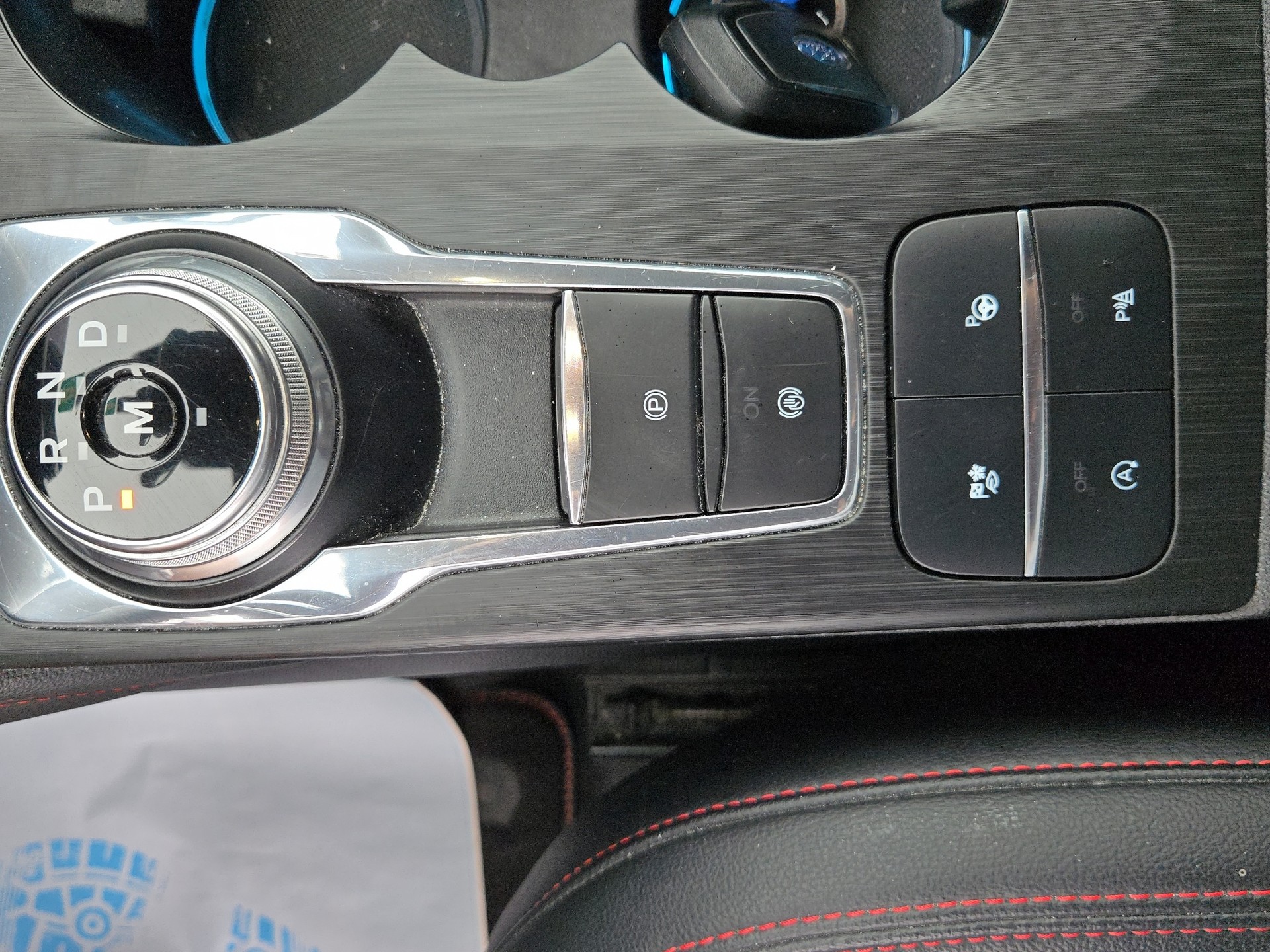 FORD Kuga 2.0 TDCi EcoBlue ST-Line X 4WD-image-5