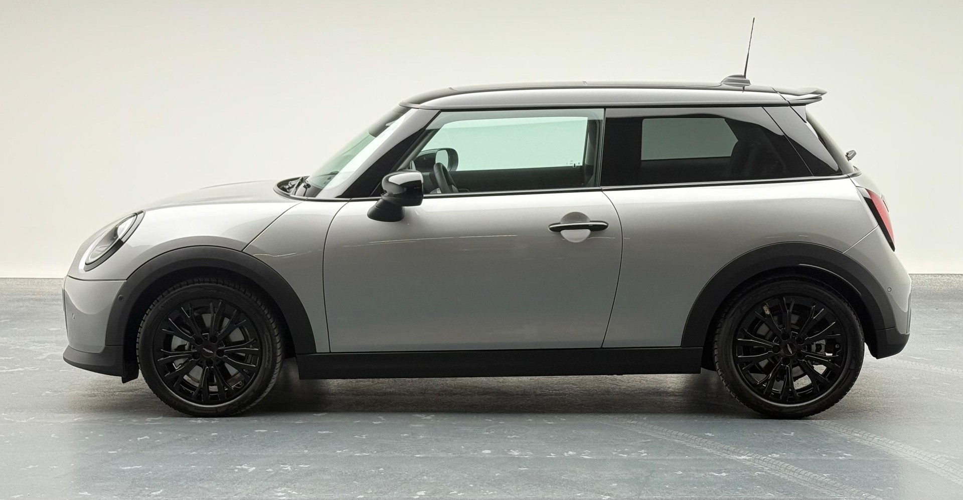 MINI F66 2.0i Cooper S-image-3