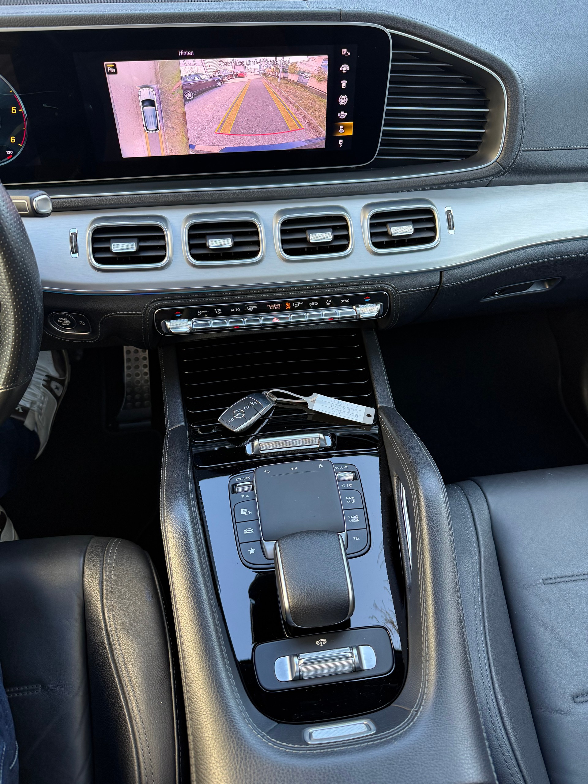 MERCEDES-BENZ GLE 350 d 4Matic AMG Line 9G-Tronic Pano/MFK/Garantie/AHK-image-13
