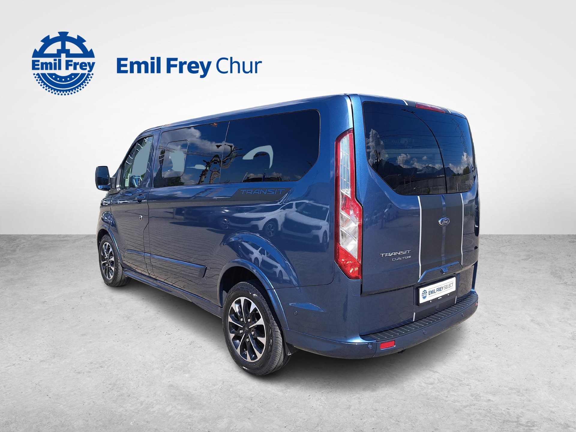 FORD Transit C Kombi 320 L1 2.0 TDCi 185 Sport-image-2