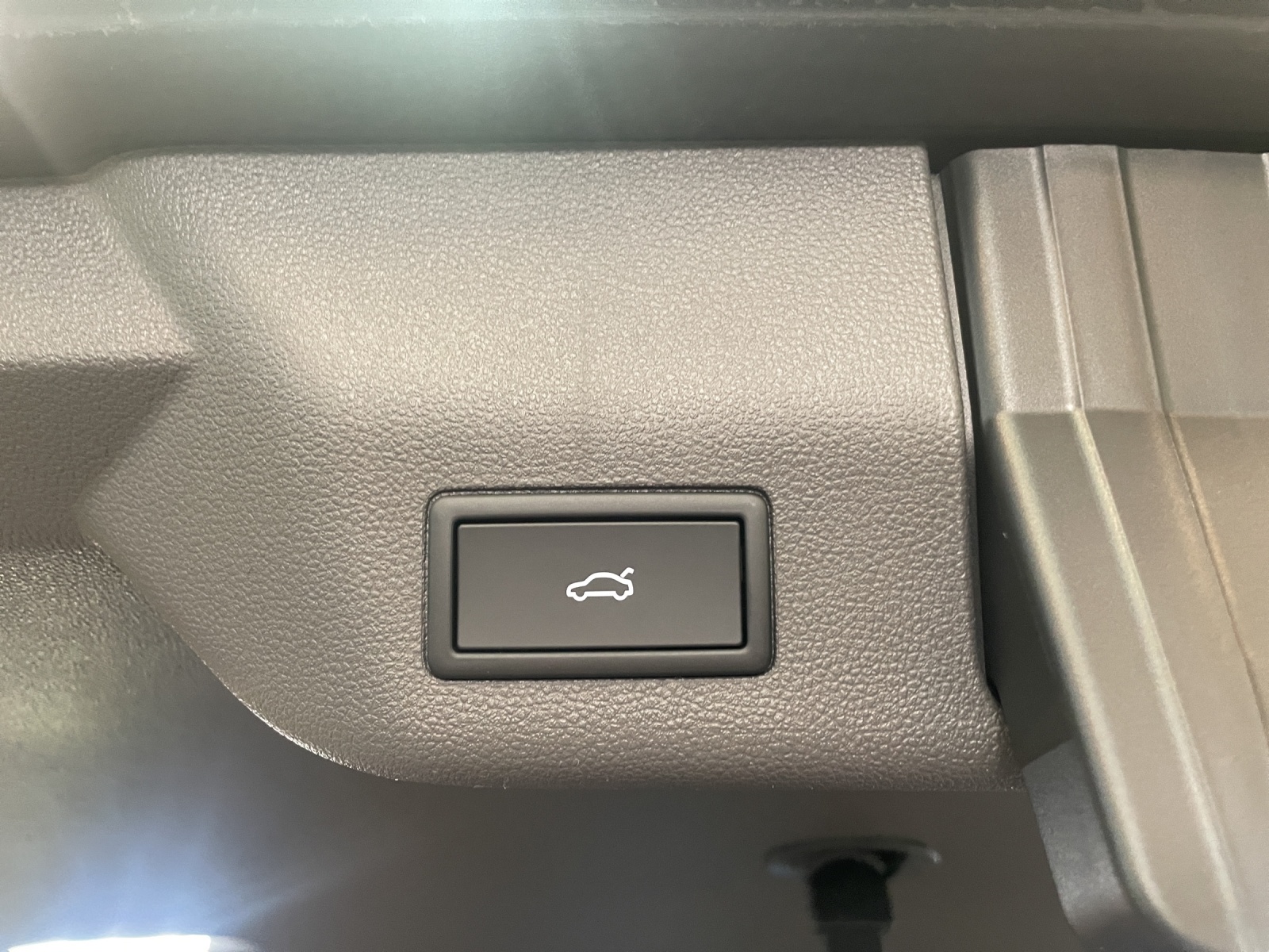 VW Multivan 1.5 eHybrid Style Liberty Lang DSG-image-13