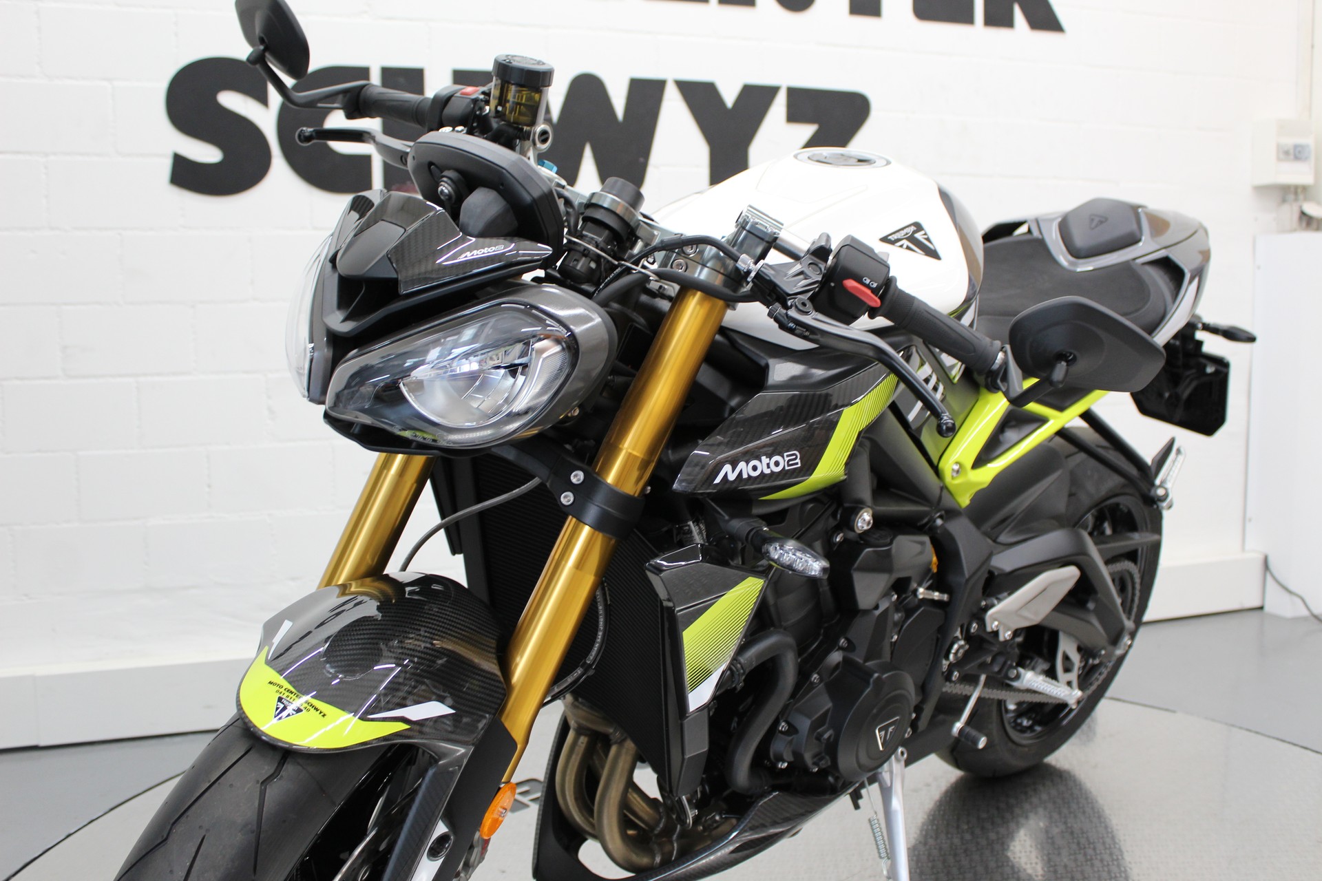 TRIUMPH Street Triple Moto2 765-image-6