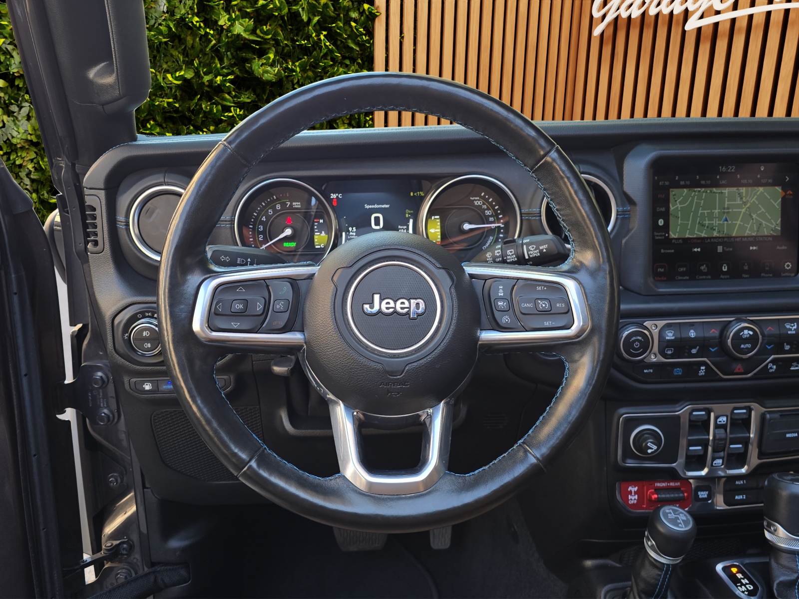 JEEP Wrangler 2.0 PHEV Unlimited Rubicon DT Automatic-image-9