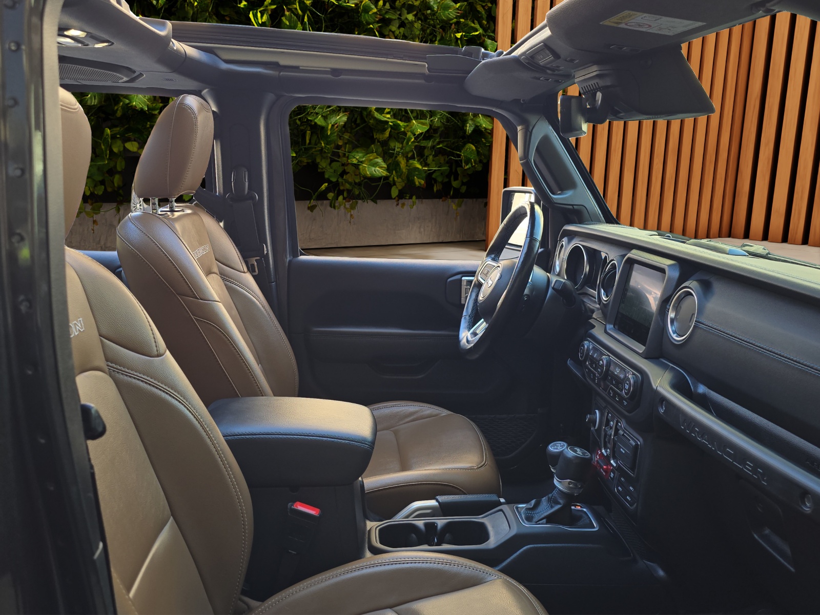 JEEP Wrangler 2.0 PHEV Unlimited Rubicon DT Automatic-image-15
