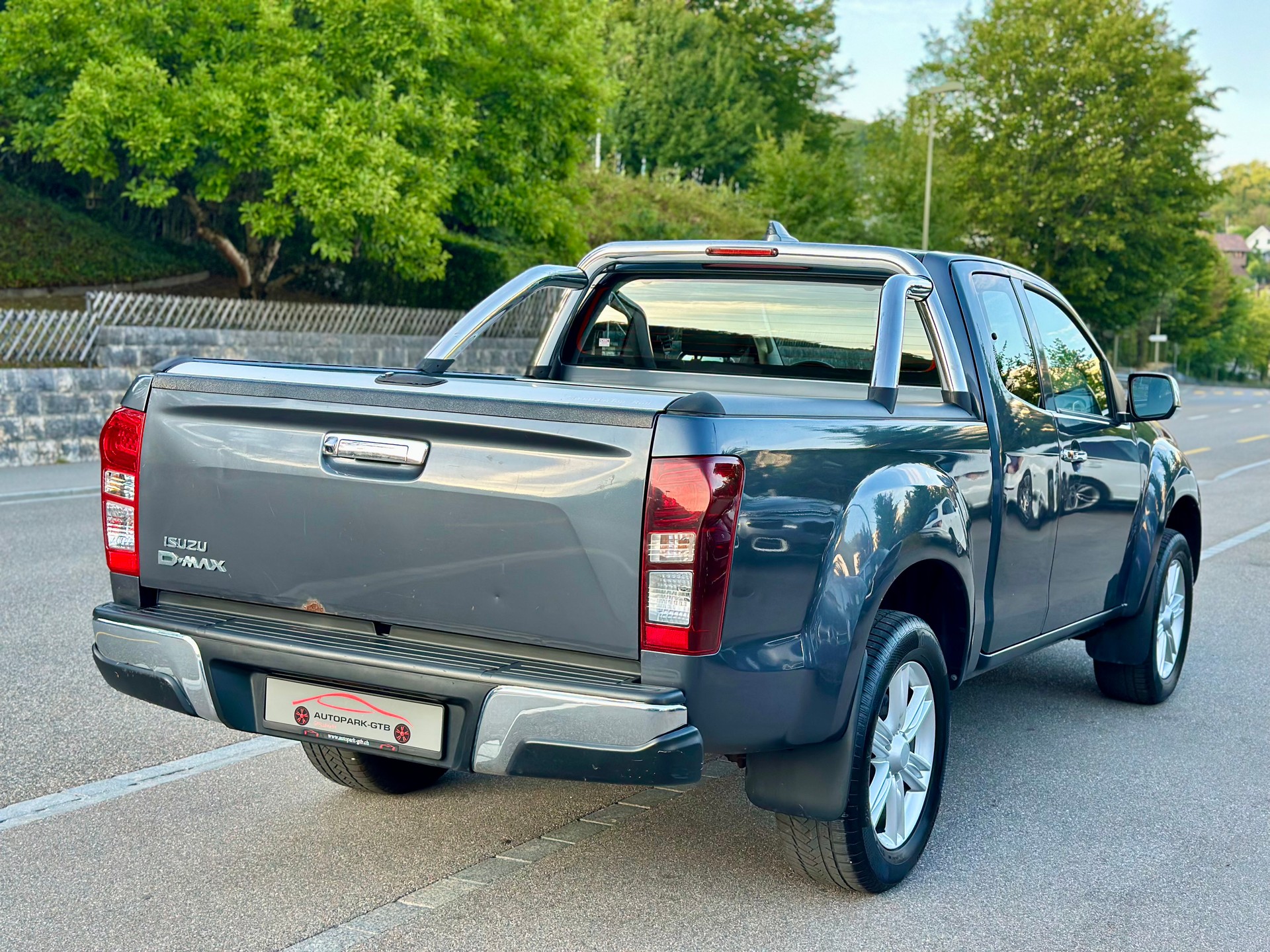ISUZU D-MAX 1.9 SpaceCab Solar 4x4 A-image-6