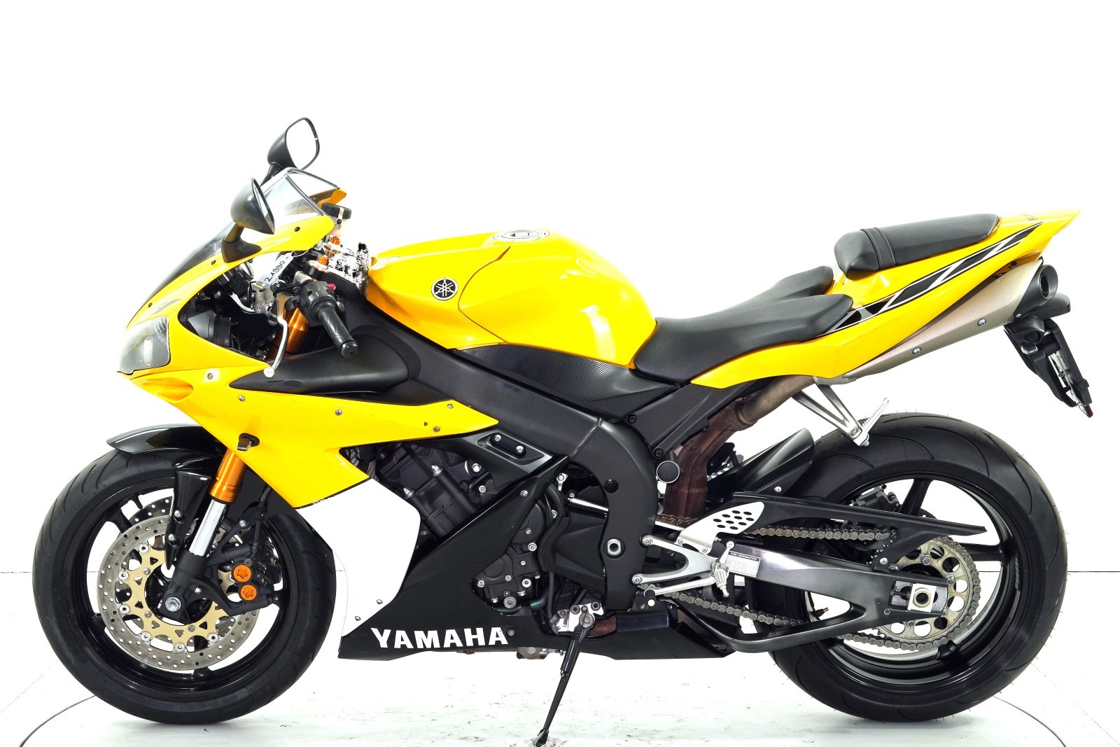 YAMAHA YZF-R1-image-4