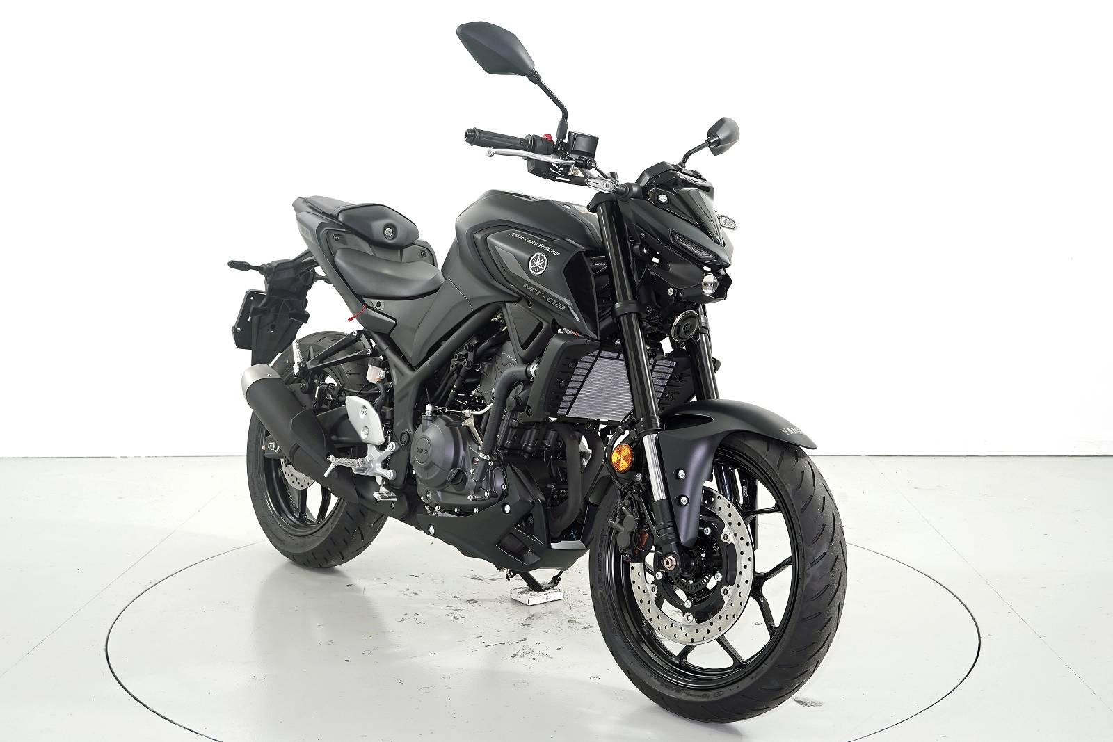 YAMAHA MT-03 ABS-showroom-element-1