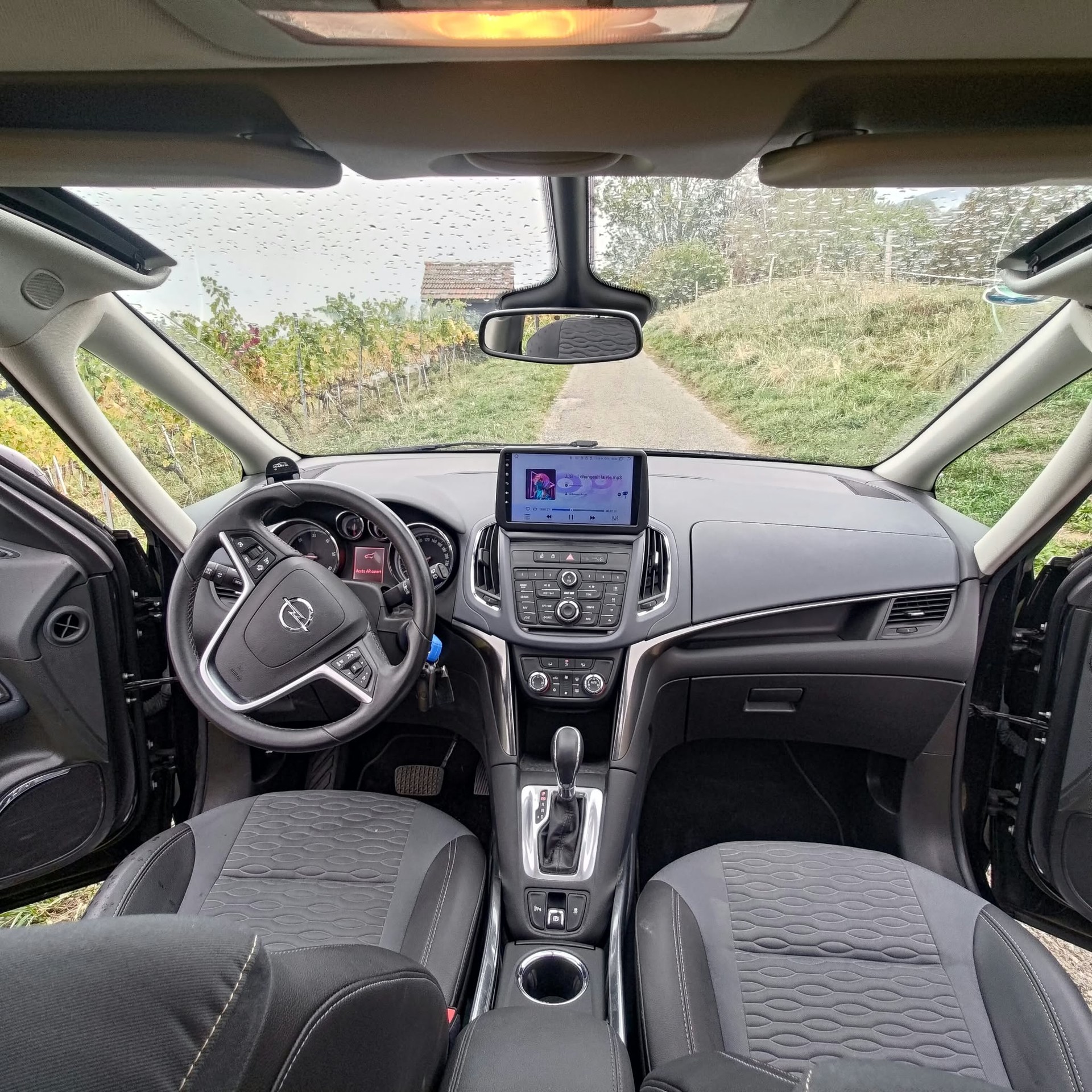 KIA NIRO-image-2