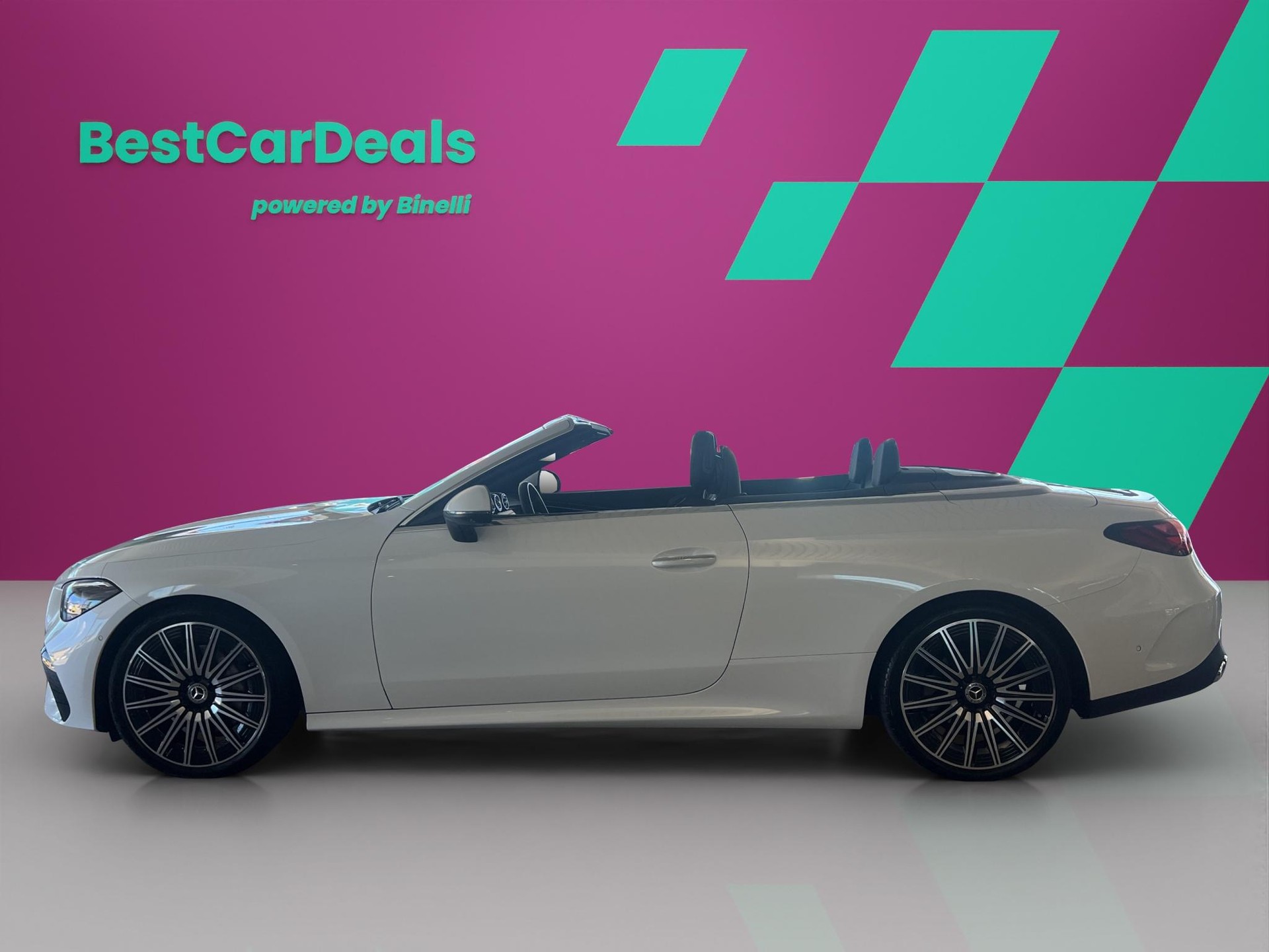 MERCEDES-BENZ CLE 300 AMG Line 4matic Cabriolet-image-5