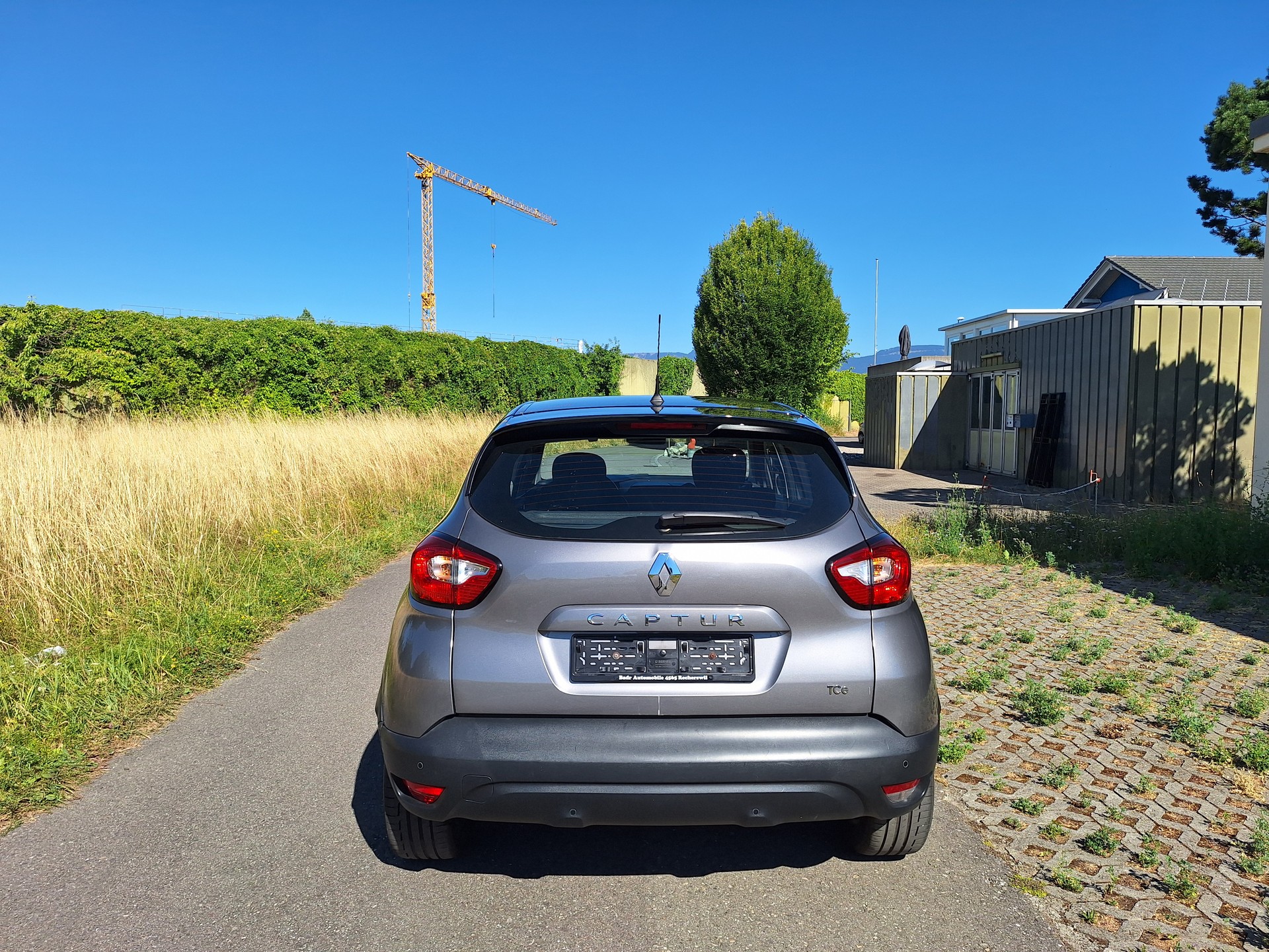RENAULT Captur 1.2 T 16V Privilège EDC-image-3