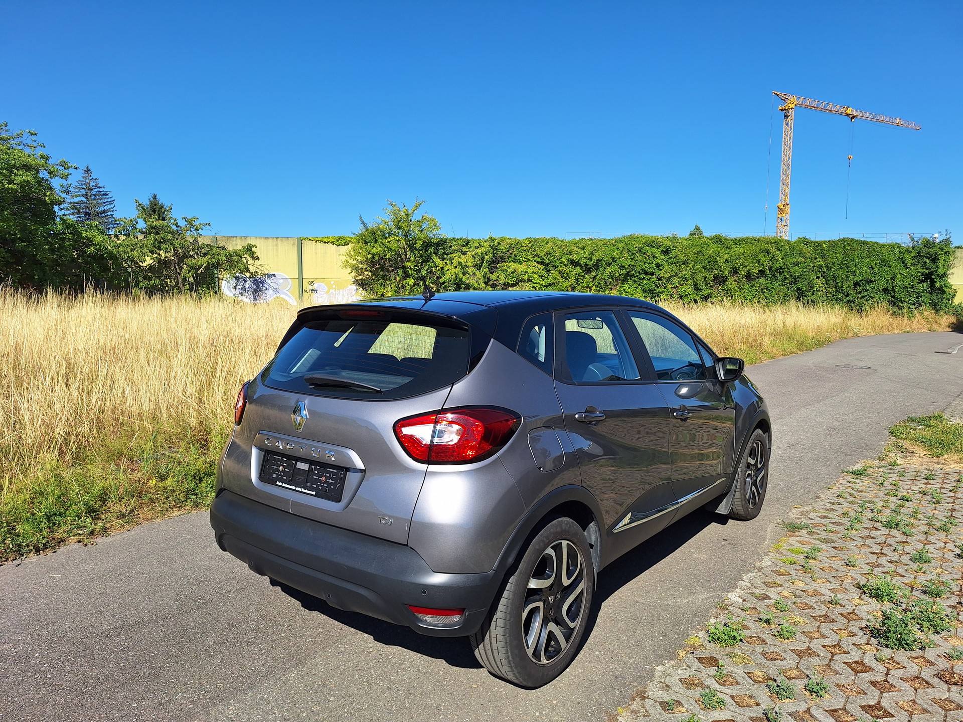 RENAULT Captur 1.2 T 16V Privilège EDC-image-4