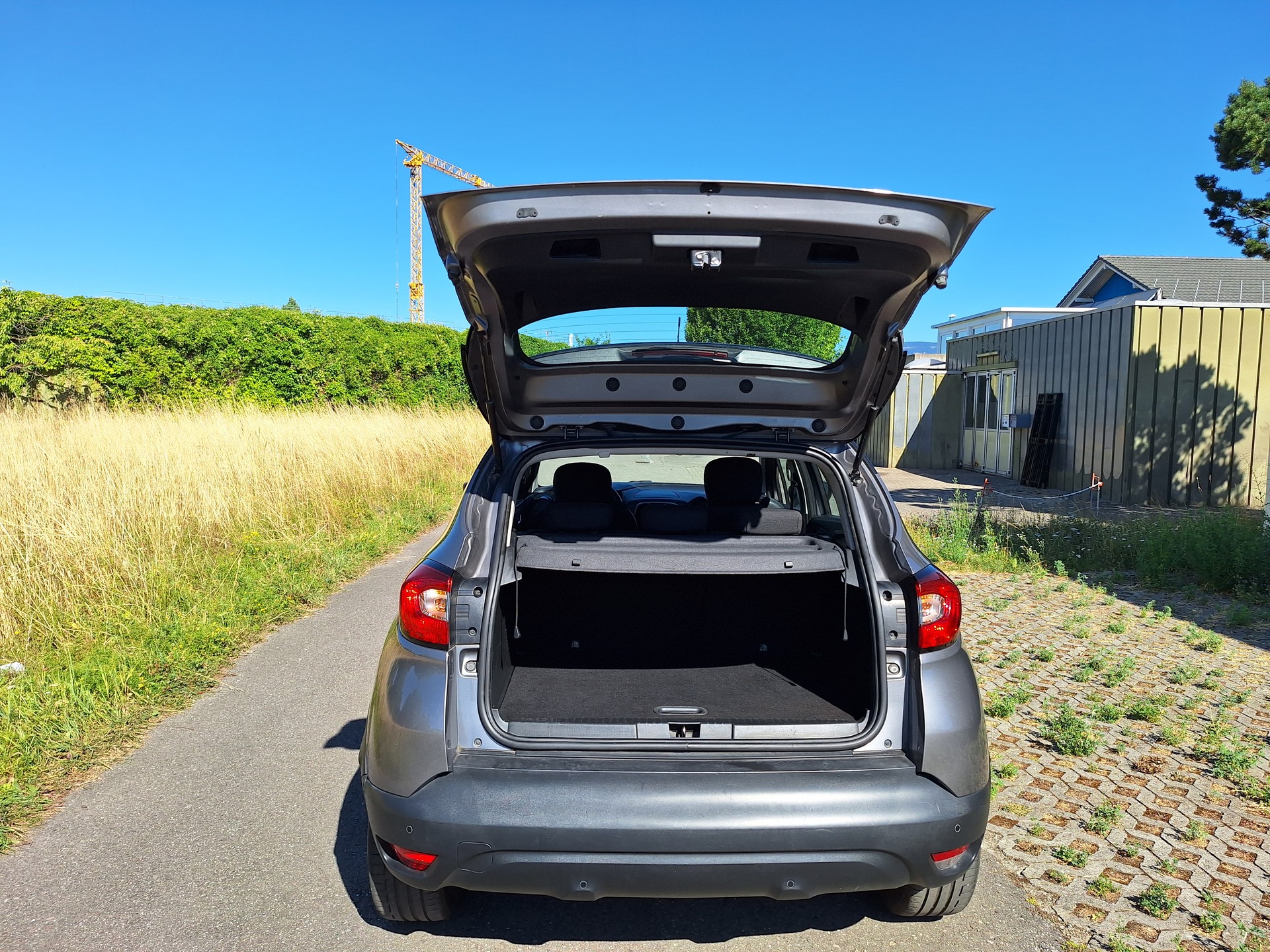 RENAULT Captur 1.2 T 16V Privilège EDC-image-9