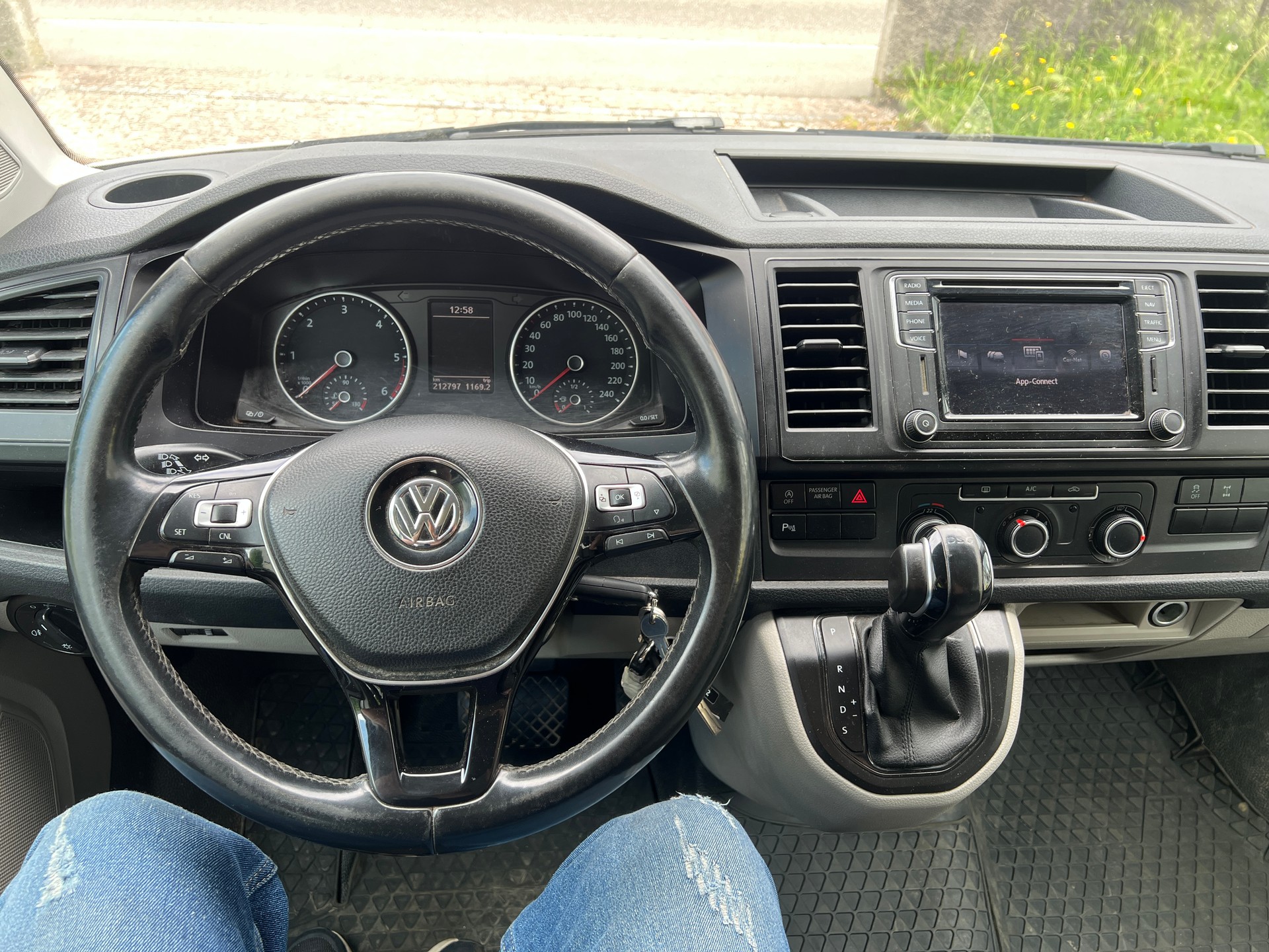 VW T6 2.0 Bi-TDI 4Motion DSG-image-14