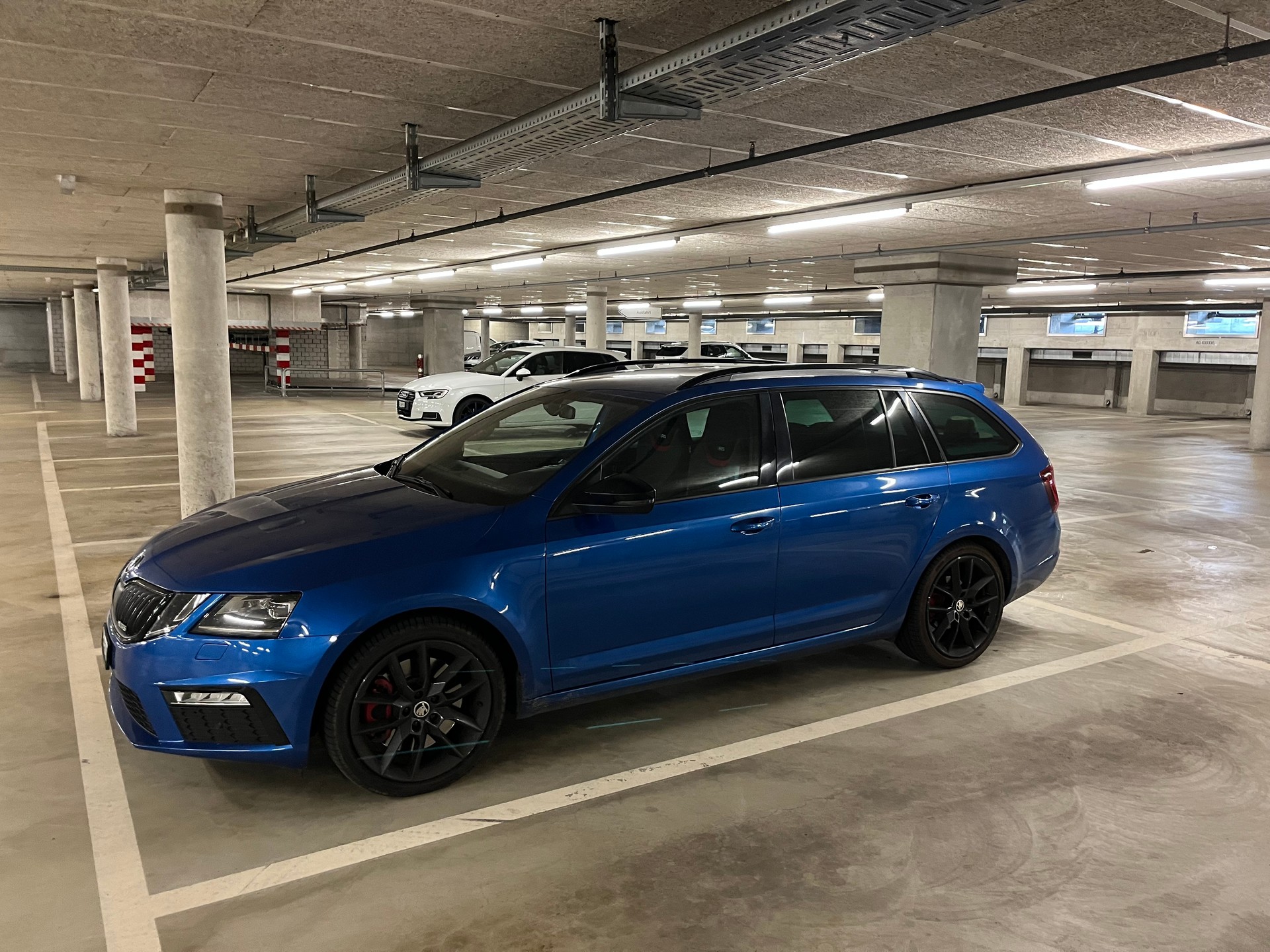 SKODA 2.0 TSI RS DSG-image-1
