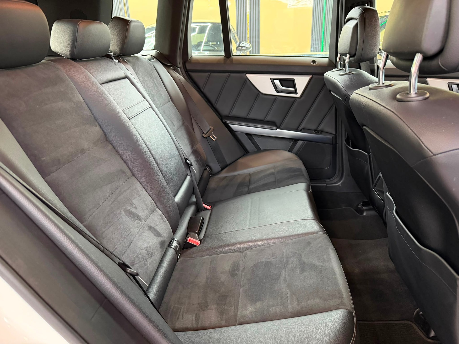 MERCEDES-BENZ GLK 220 BlueTEC Swiss Star Ed. 4Matic 7G-Tronic-image-14