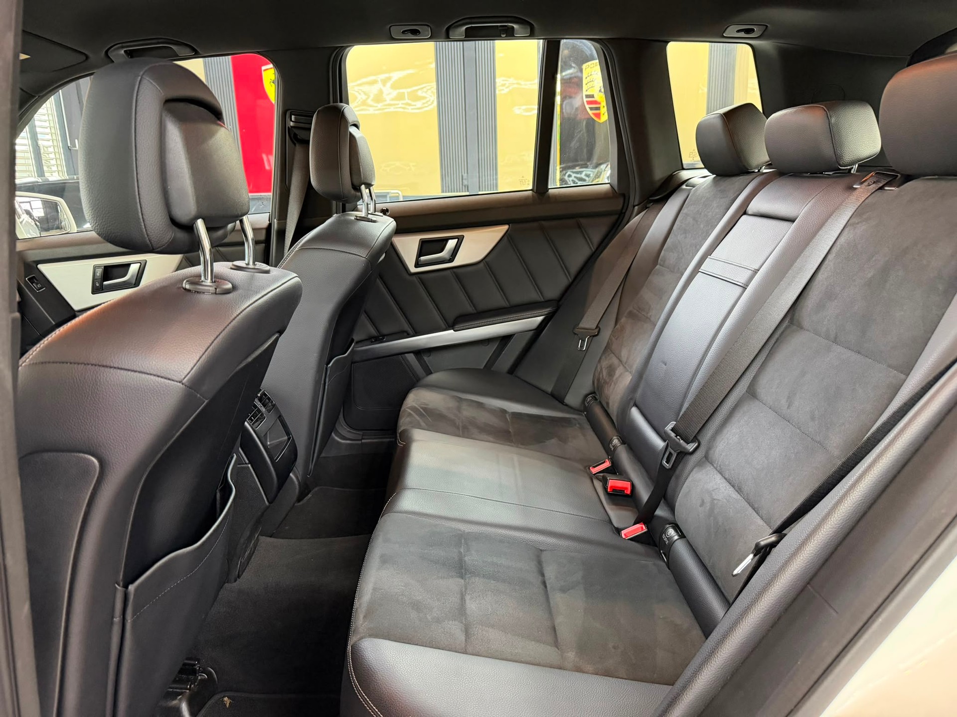 MERCEDES-BENZ GLK 220 BlueTEC Swiss Star Ed. 4Matic 7G-Tronic-image-15