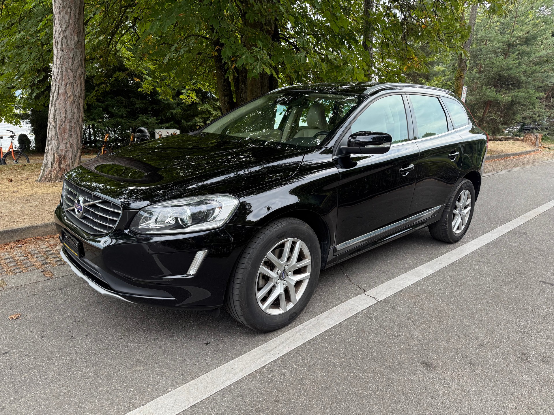 VOLVO XC60 D3 Summum Geartronic-image-6