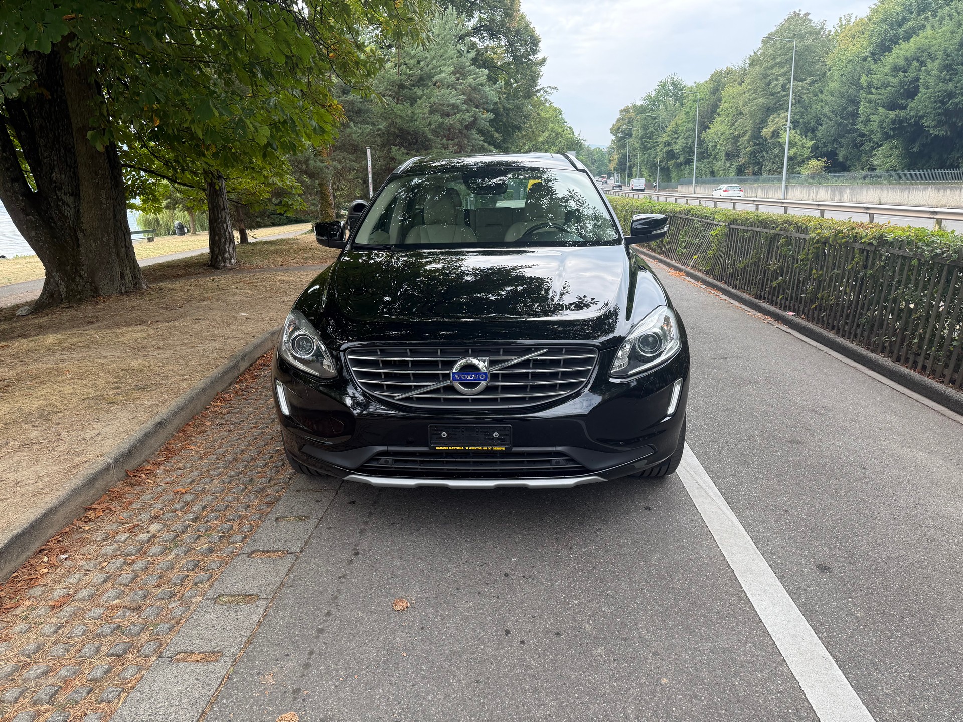 VOLVO XC60 D3 Summum Geartronic-image-0