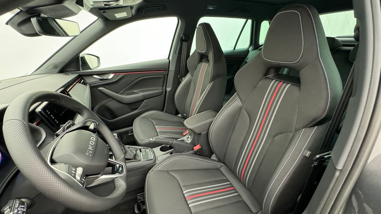 SKODA Kamiq 1.0 TSI Monte Carlo DSG-image-4
