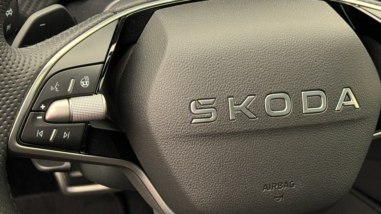 SKODA Kamiq 1.0 TSI Monte Carlo DSG-image-9