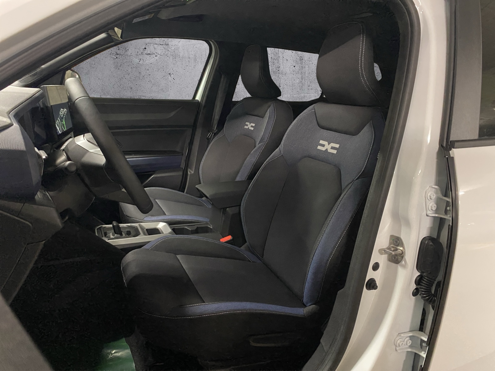 DACIA Duster HEV 140 Journey-image-3