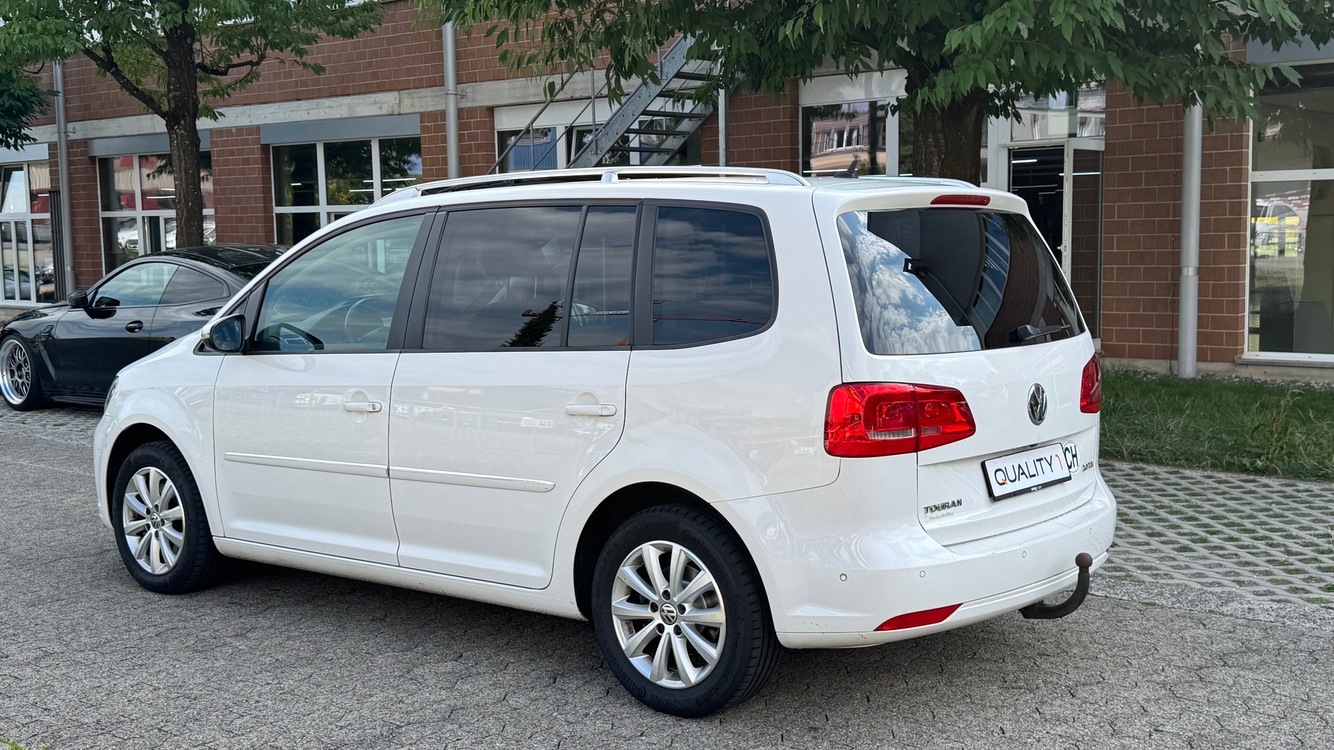 VW Touran 2.0 TDI Highline DSG-image-4