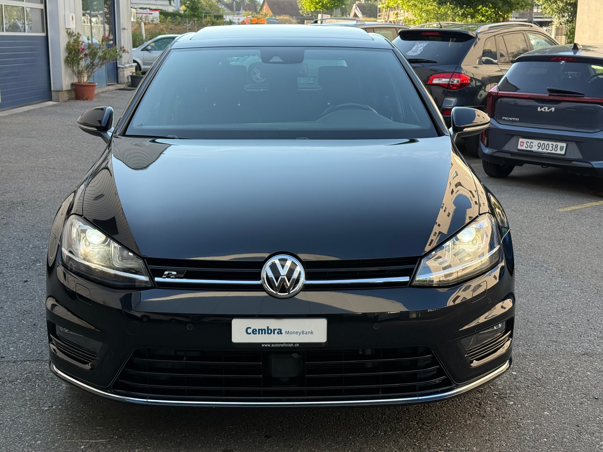VW Golf 1.4 TSI Lounge R-Line-image-1