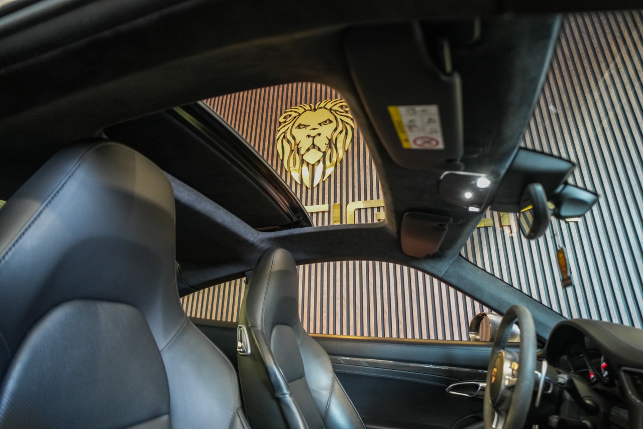 PORSCHE 911 Turbo S TECHART PDK-image-15