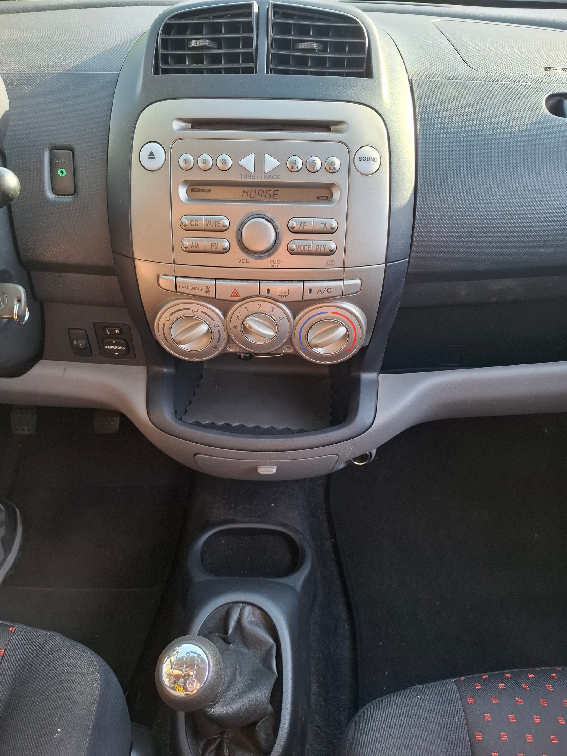 DAIHATSU Sirion 1.3 eco-4WD-image-12