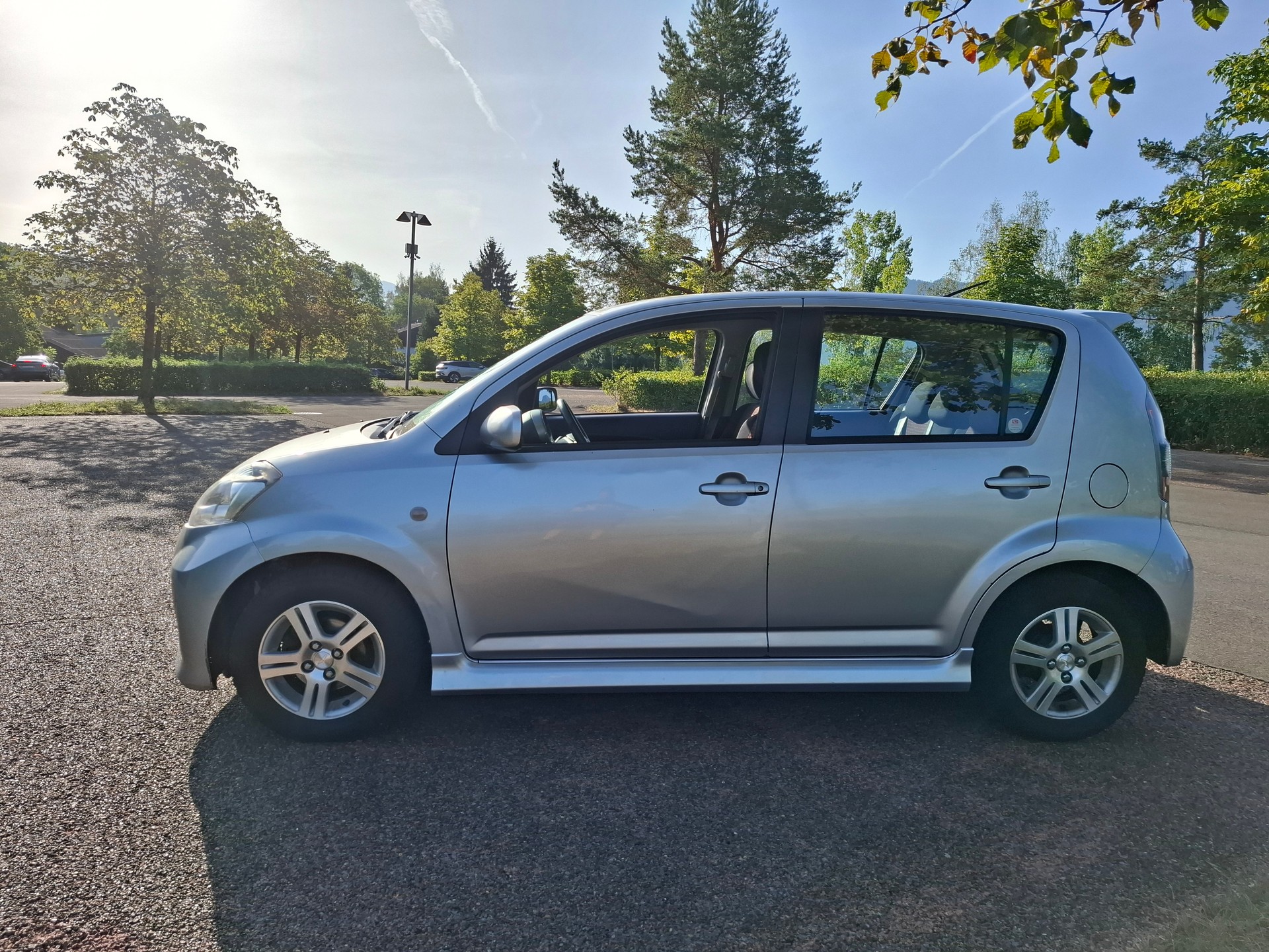 DAIHATSU Sirion 1.3 eco-4WD-image-3