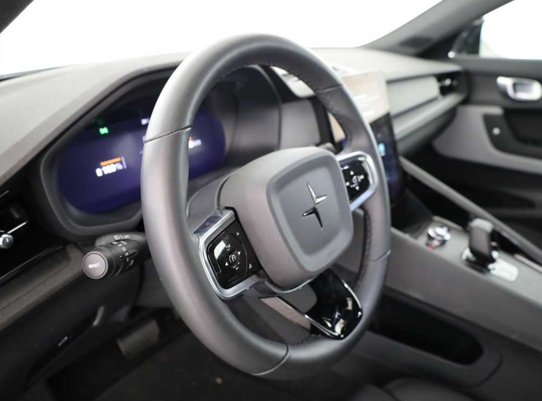 POLESTAR Polestar 2 Long Range Single Plus Pack 82kWh-image-3