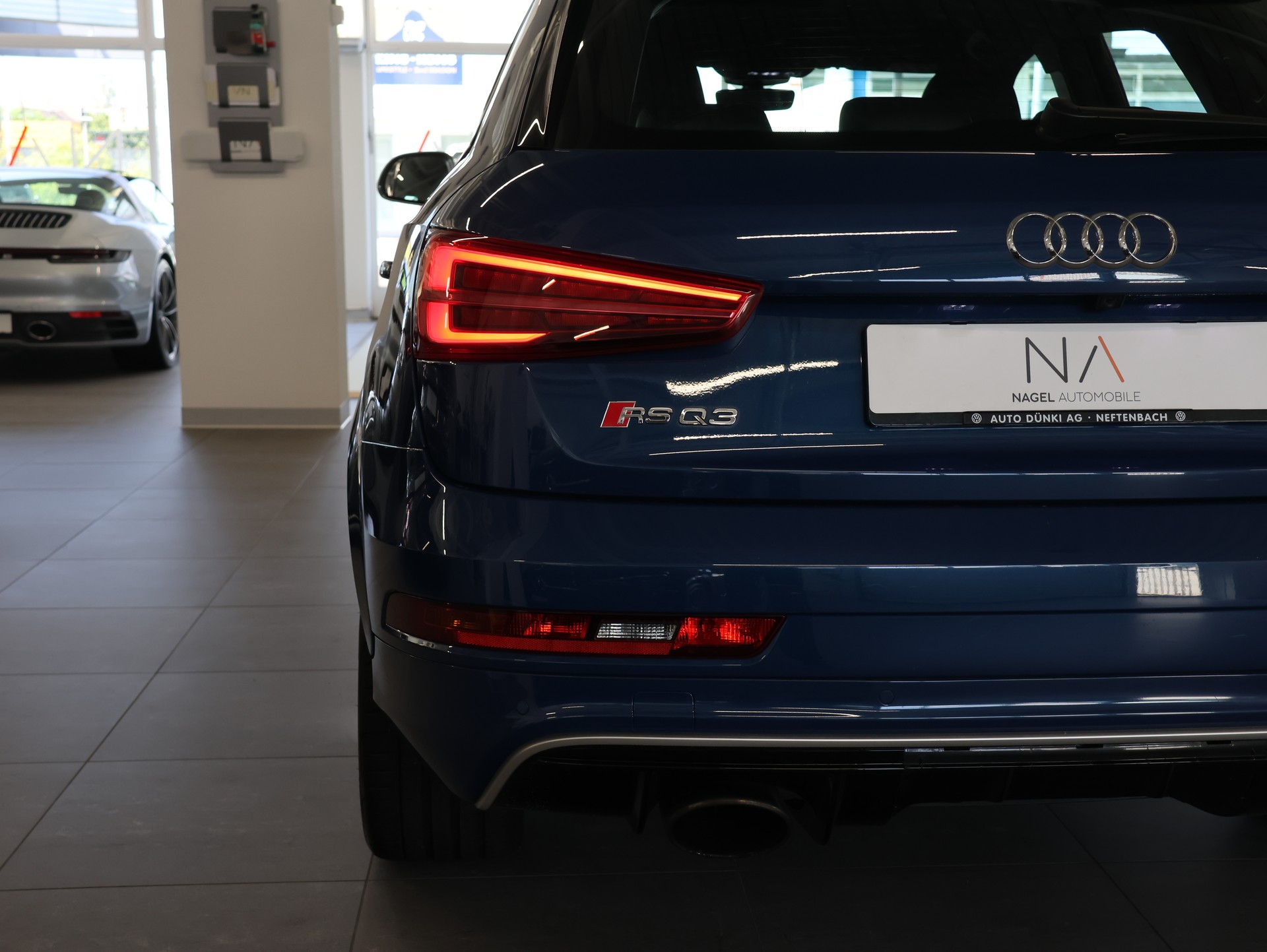 AUDI RS Q3 2.5 TFSI performance quattro S-tronic *Bose* *Sitzheizung* *Rückfahrkamera*-image-37