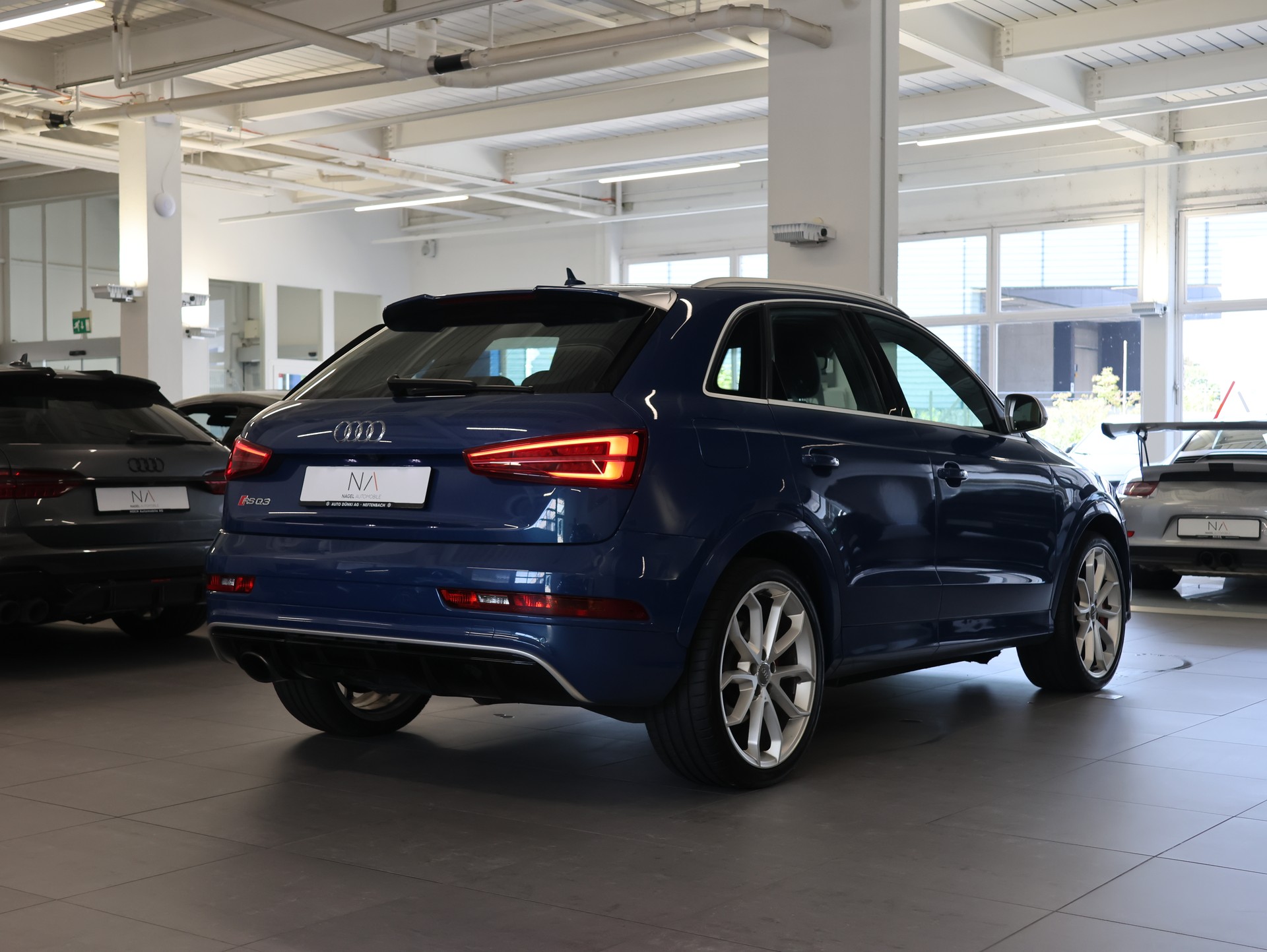 AUDI RS Q3 2.5 TFSI performance quattro S-tronic *Bose* *Sitzheizung* *Rückfahrkamera*-image-5